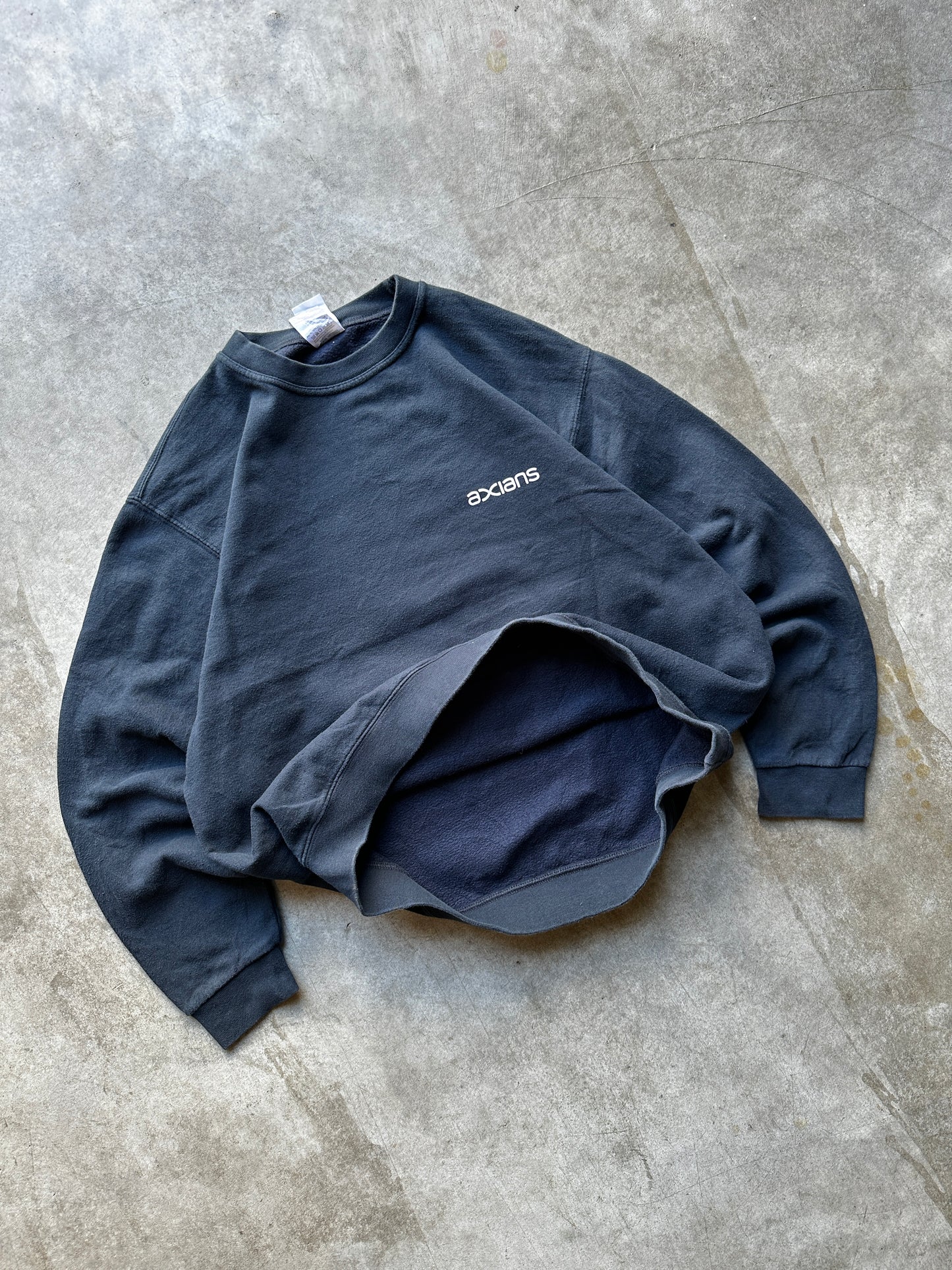 2000's AXIANS CORP. CREWNECK
