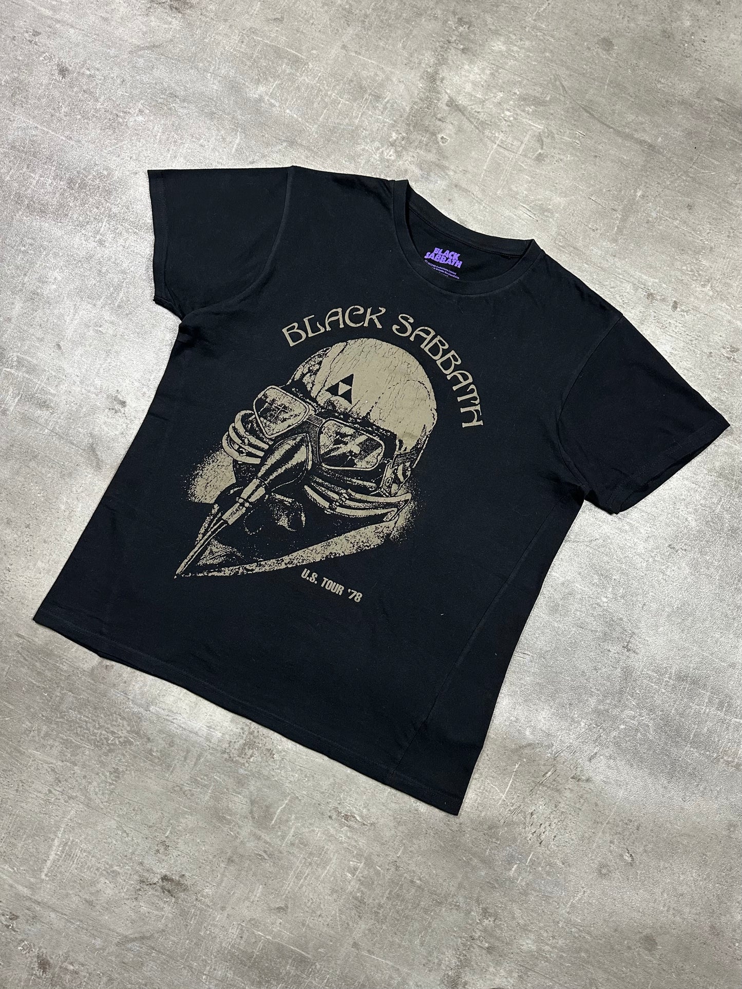 BLACK SABBATH BAND TEE