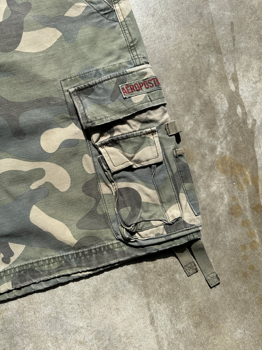 VINTAGE AEROPOSTALE CAMO SHORTS