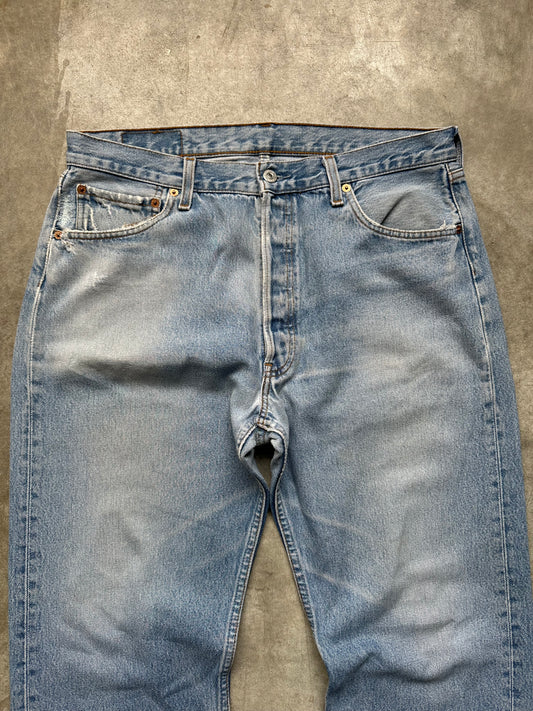 LEVIS 501 REPAIRED DENIM 36/32