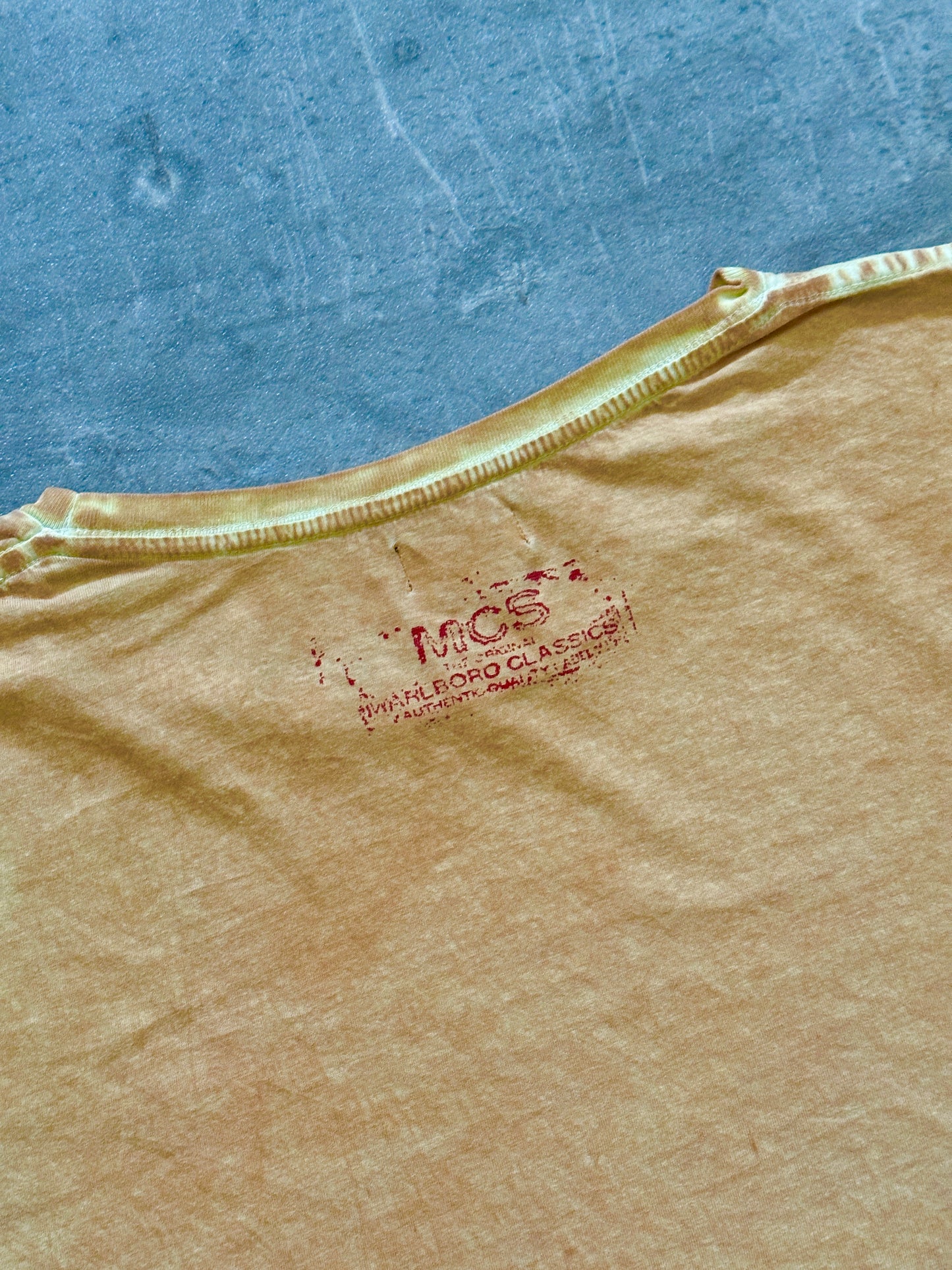 MARLBORO SUNFADED TEE