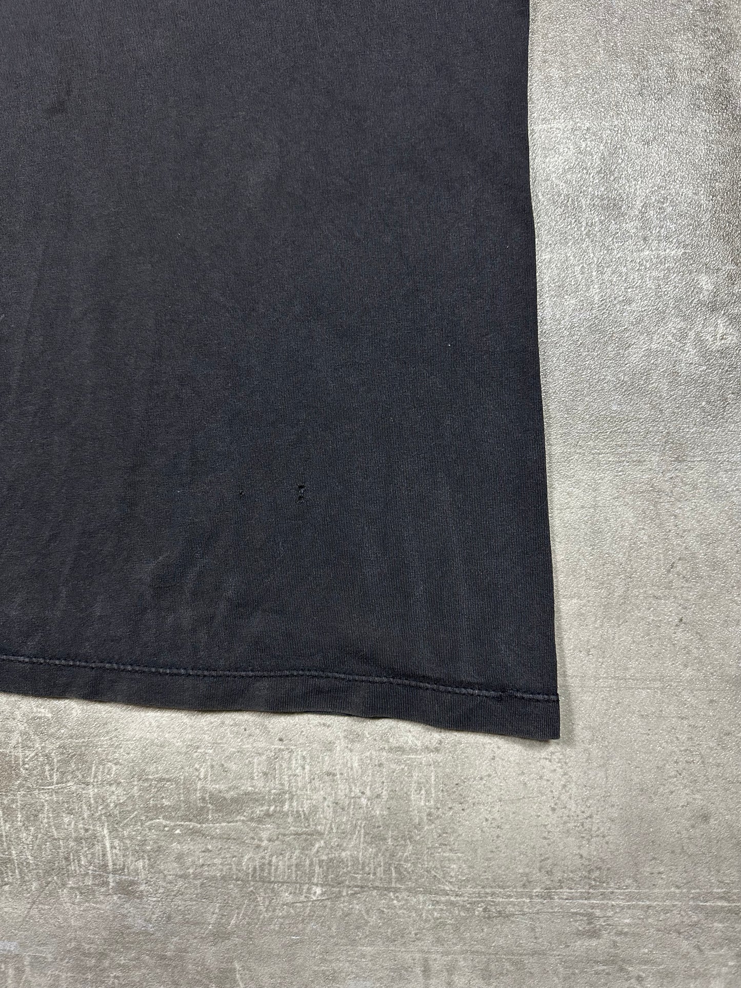 2000S “PORSCHE” BIG LOGO DISTRESSED TEE