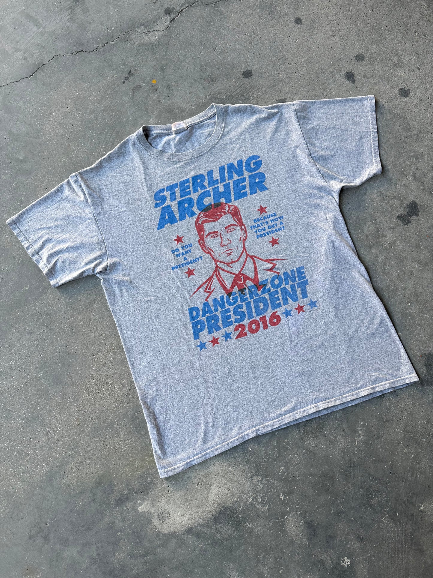 2016 STERLING ANCHER 4 PRESIDENT TV SHOW TEE