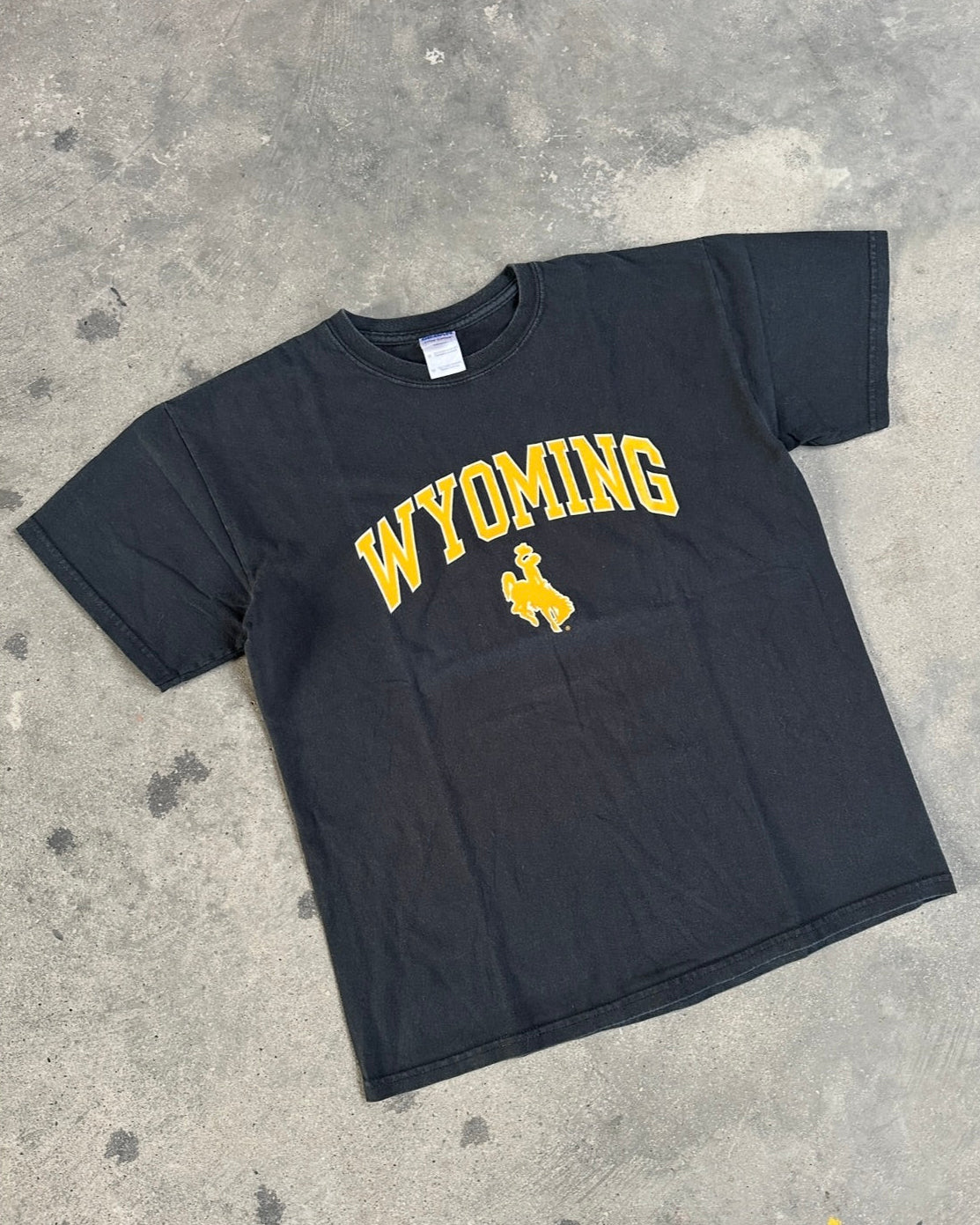 EARLY 2000s WYOMING NAVY TEE