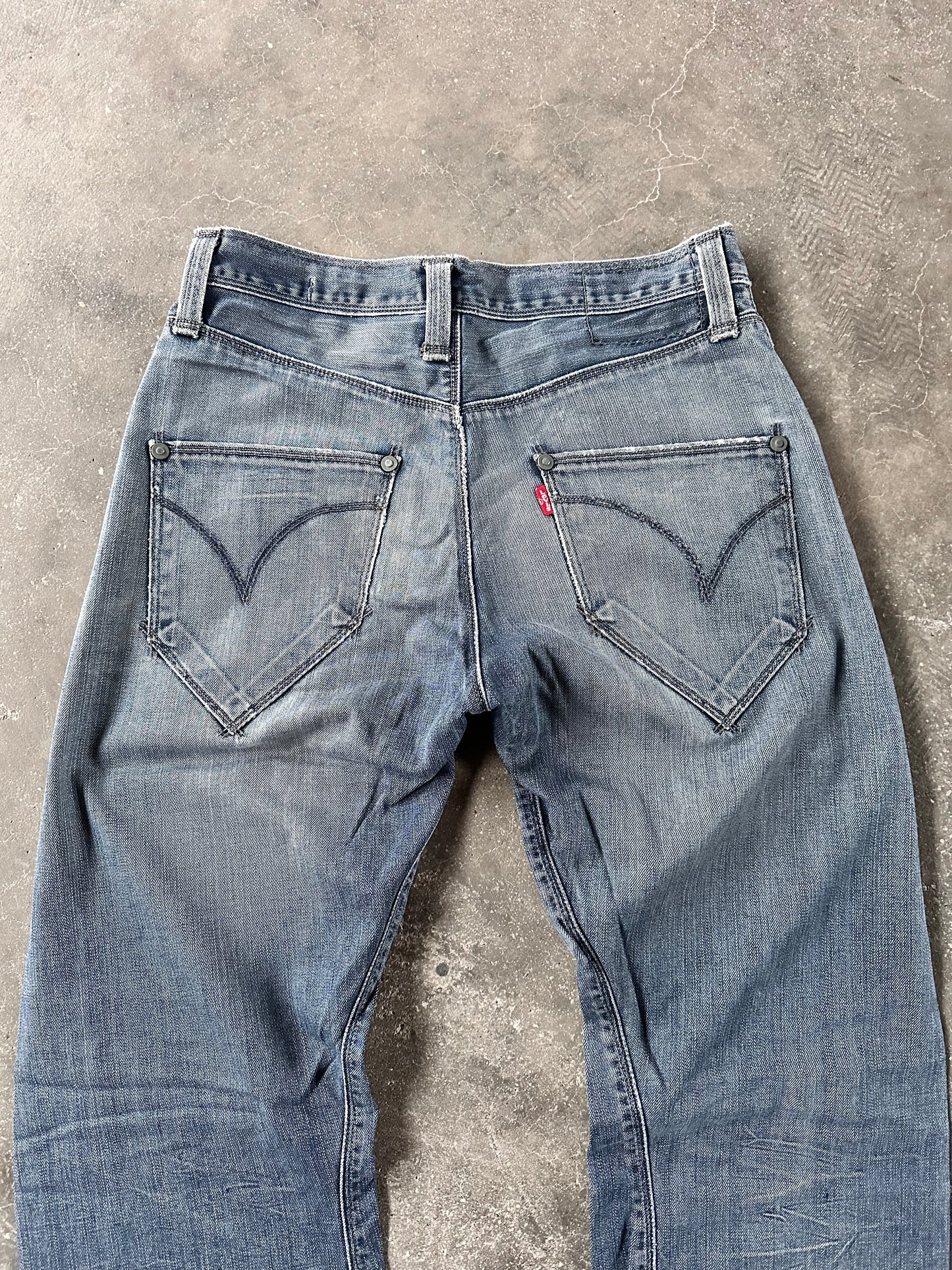 LEVIS ENGINEERED DENIM W28