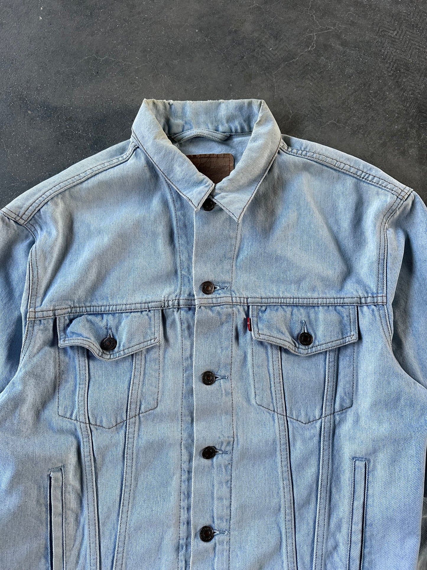 LEVIS TRUCKER DENIM JACKET