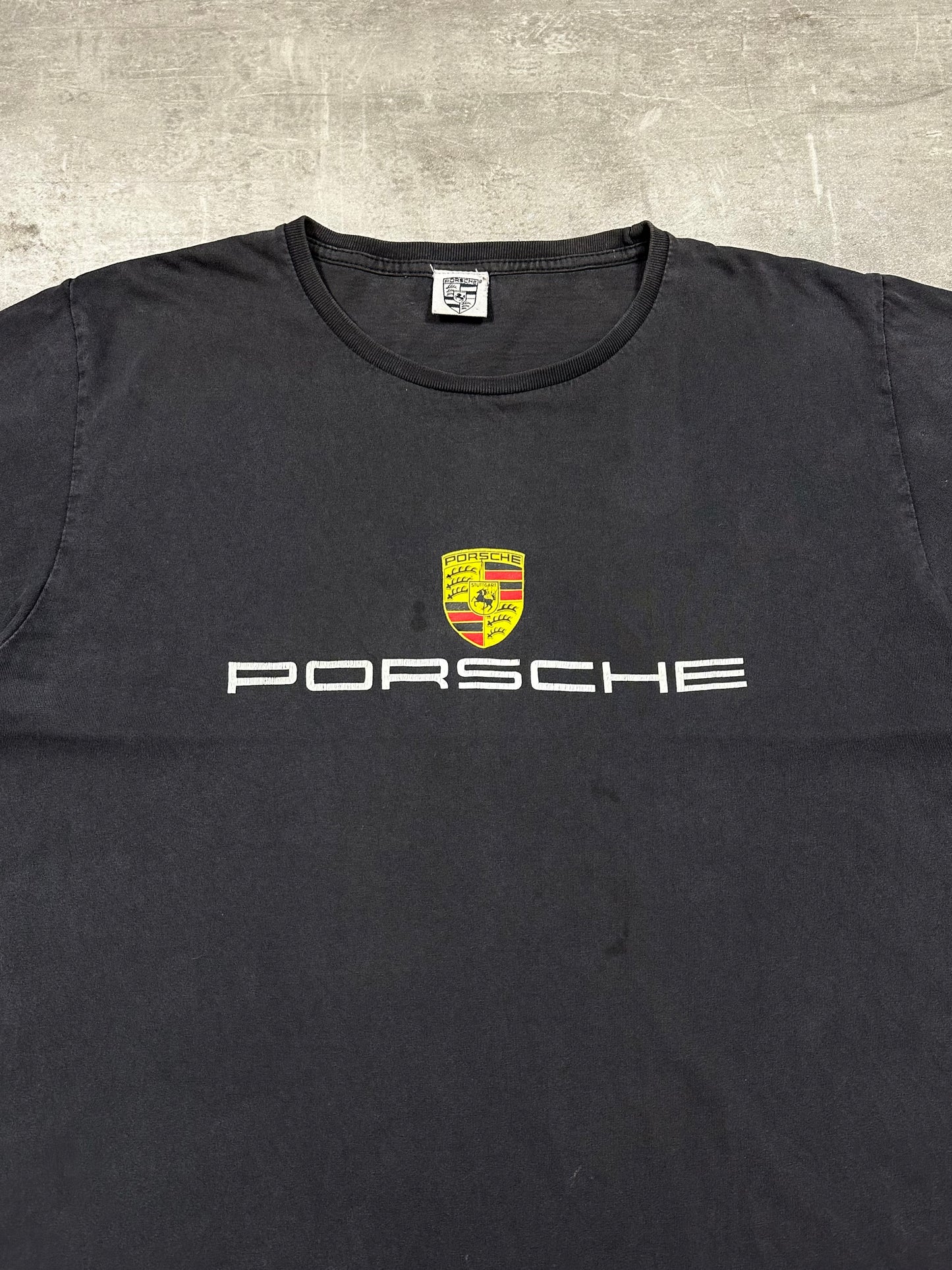 2000S “PORSCHE” BIG LOGO DISTRESSED TEE