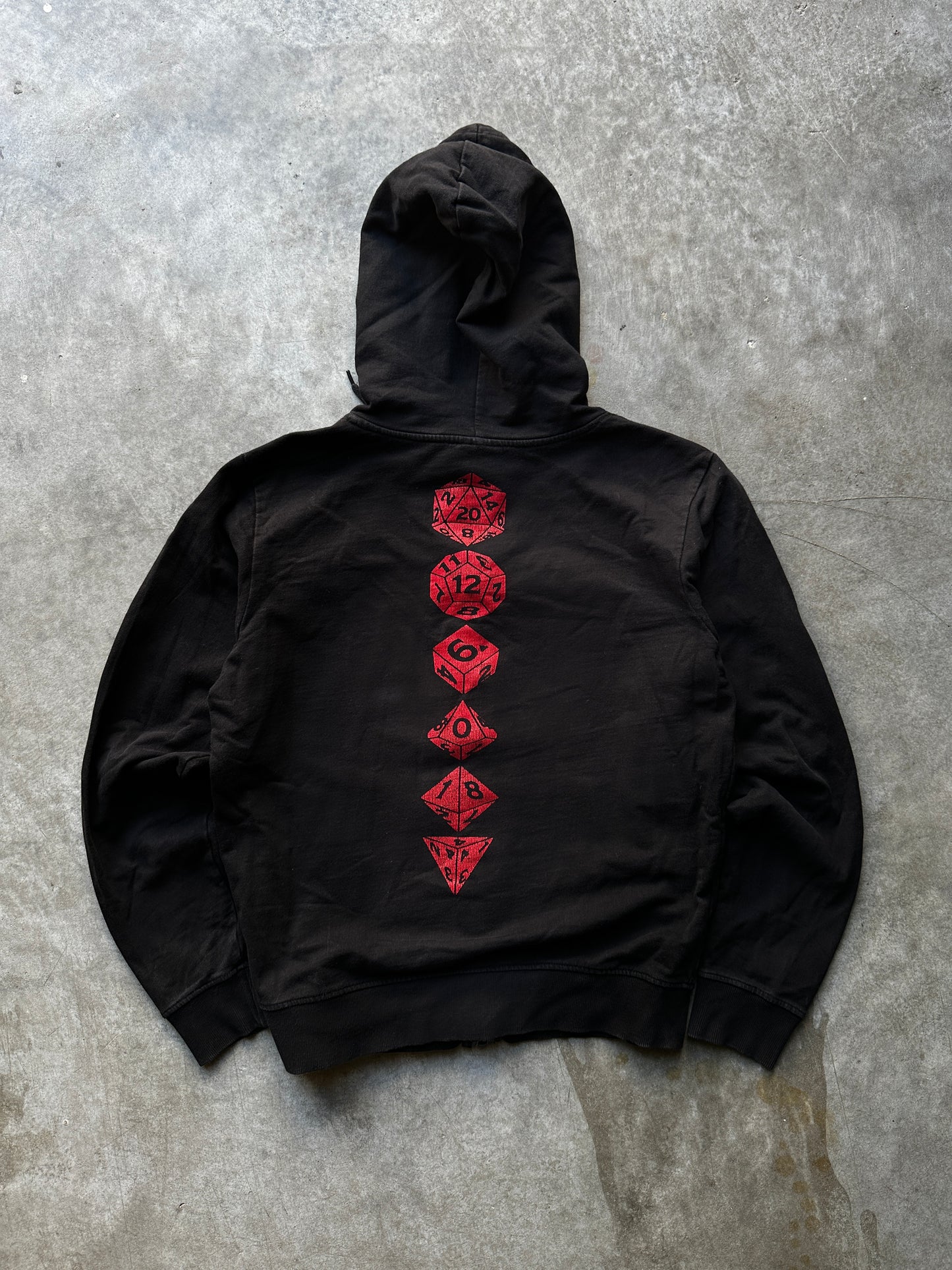 2010's DUNGEONS & DRAGONS ZIP HOODIE