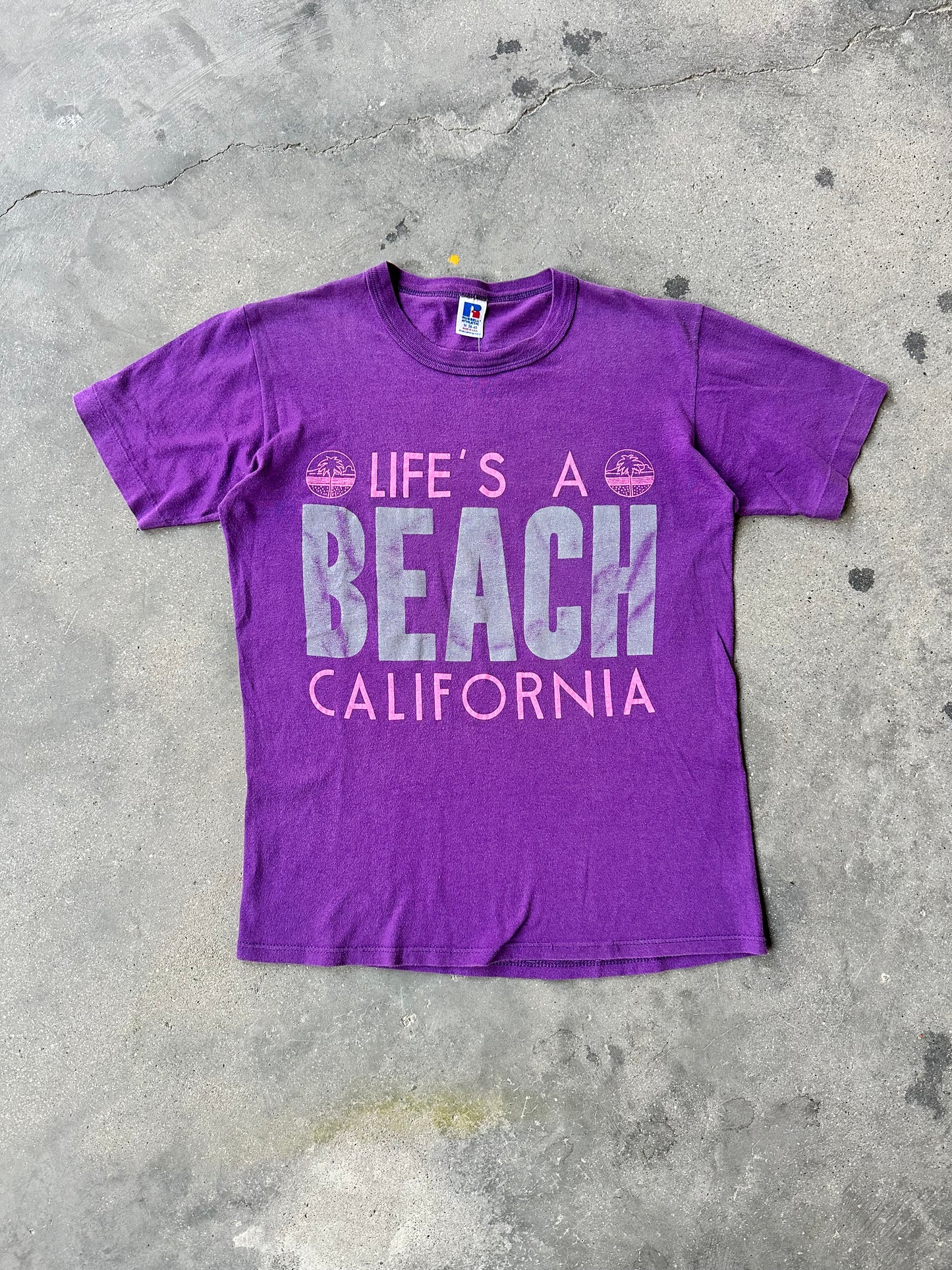 90s "LIFE'S A BEACH" TEE