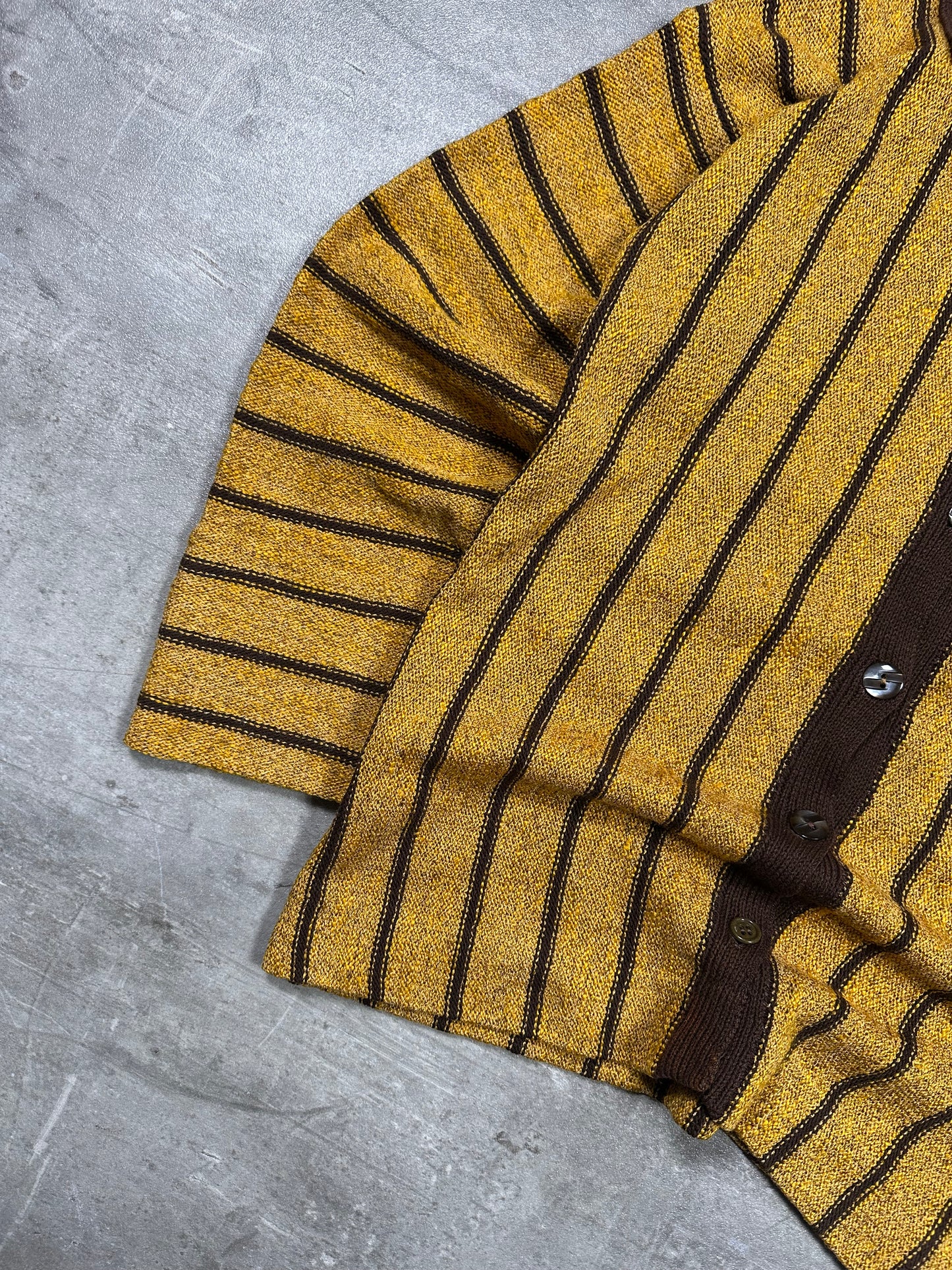 2000s YELLOW WOOL CARDIGAN