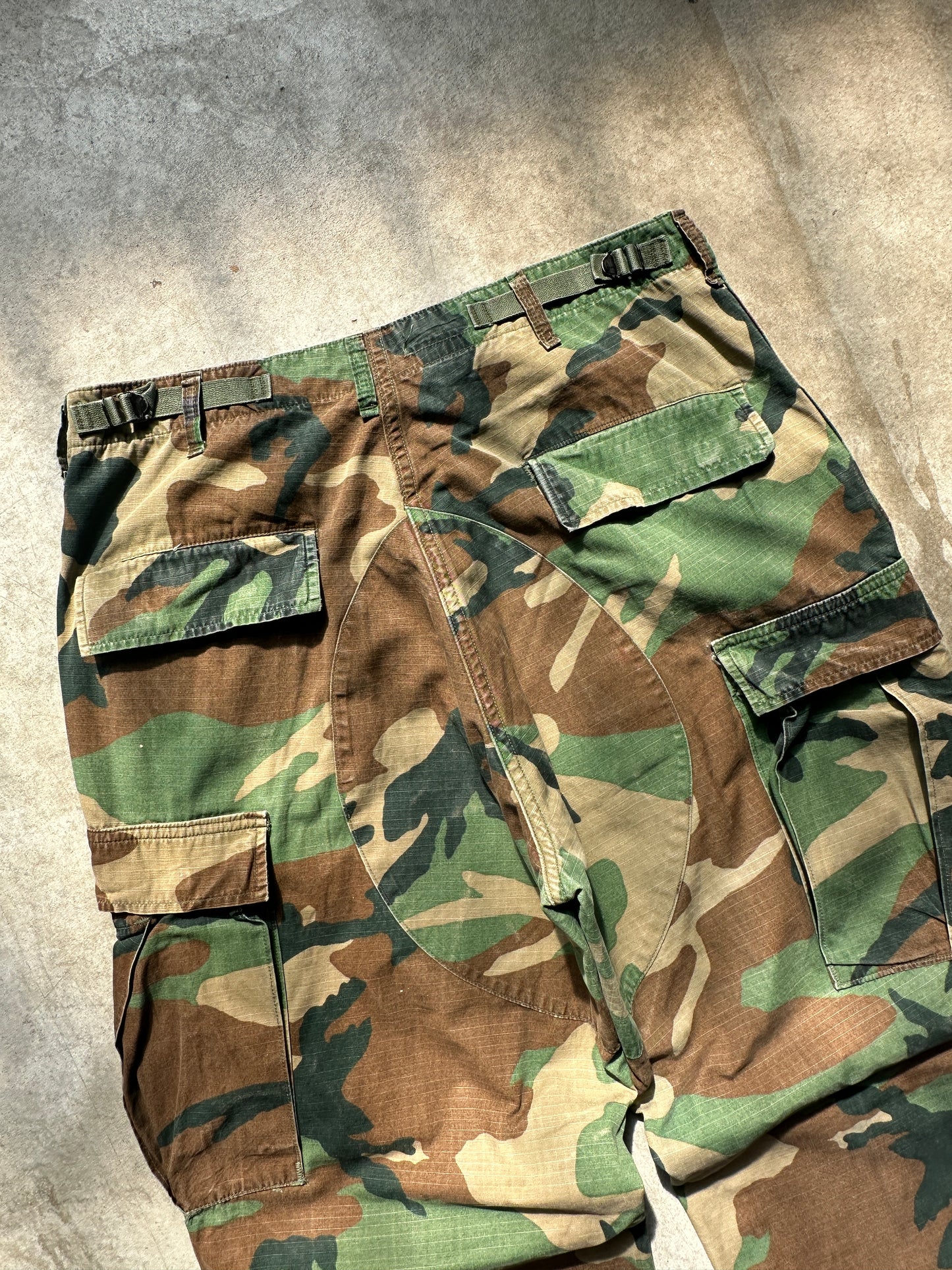 1990's U.S. ARMY WOODLAND CARGO PANTS
