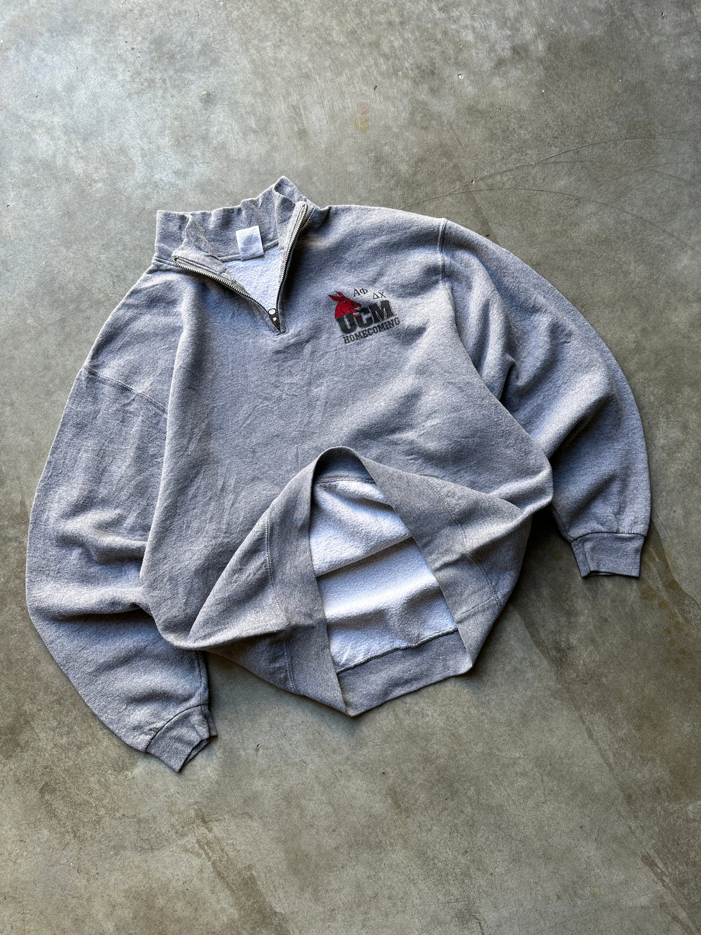 2000's UCM COLLEGE ZIP CREWNECK