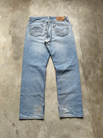 LEVIS 501 REPAIRED DENIM 36/32