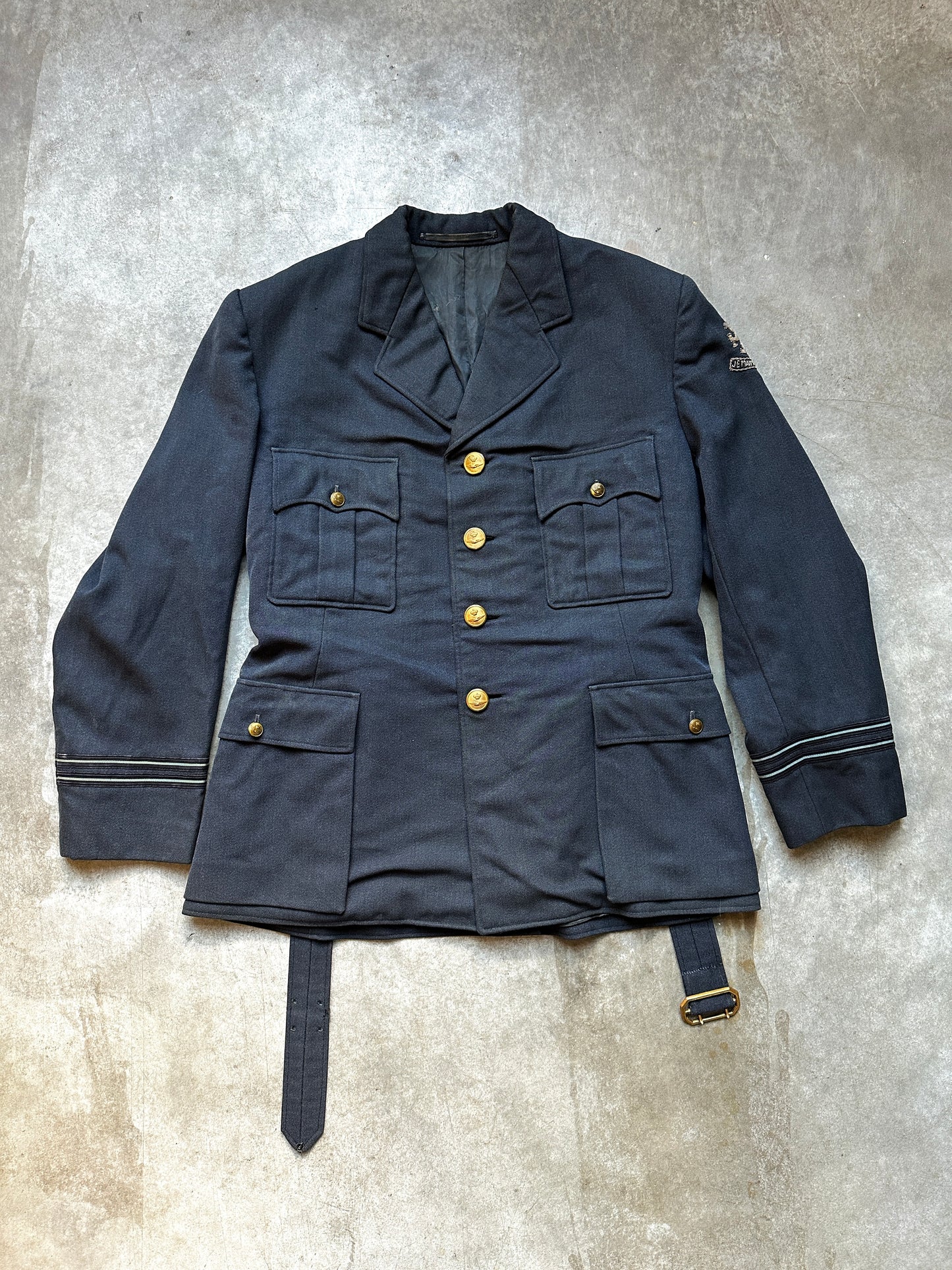 WWII ROYAL AIR FORCE (RAF) UNIFORM JACKET