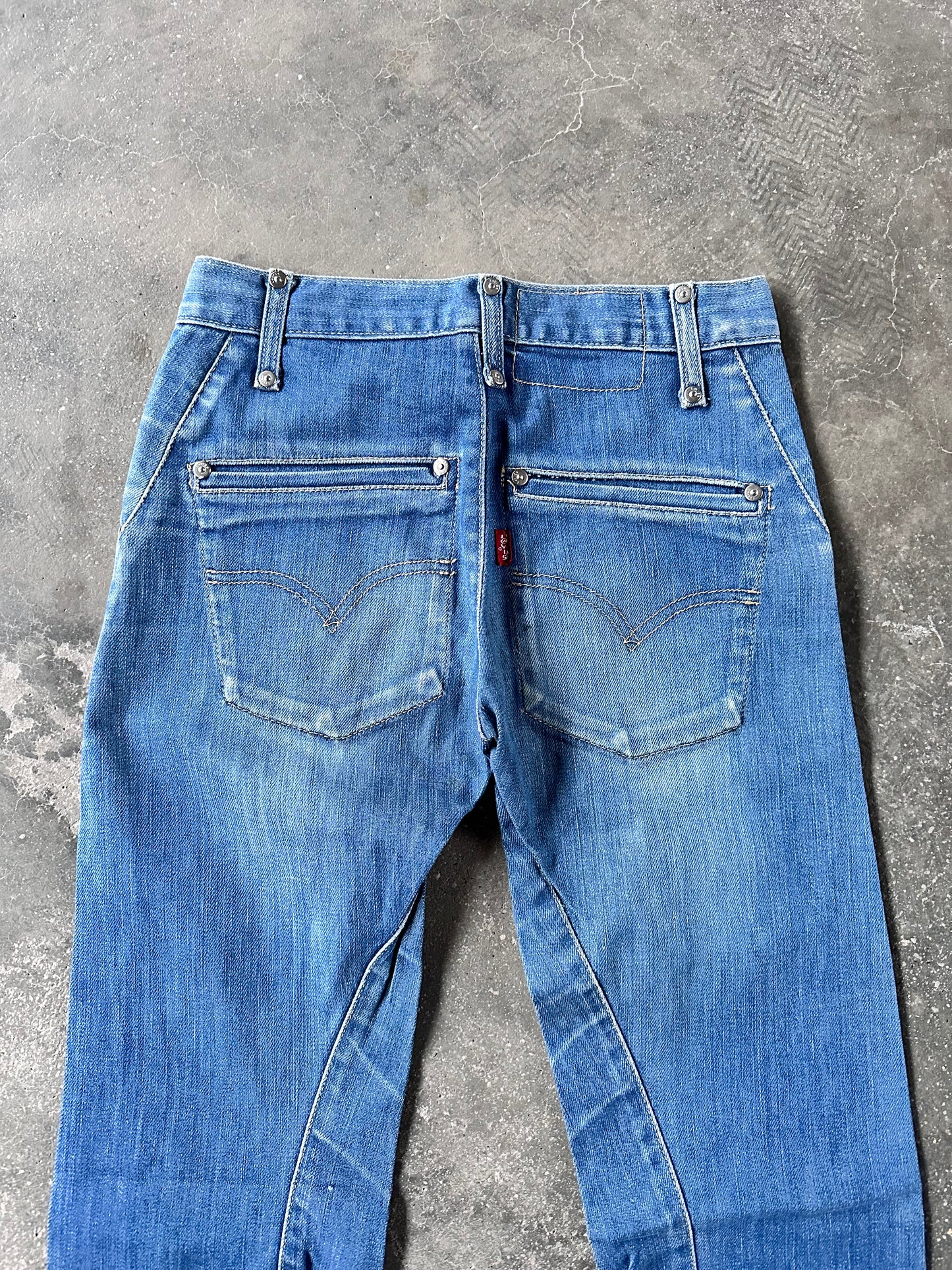 LEVIS ENGINEERED DENIM 26x32