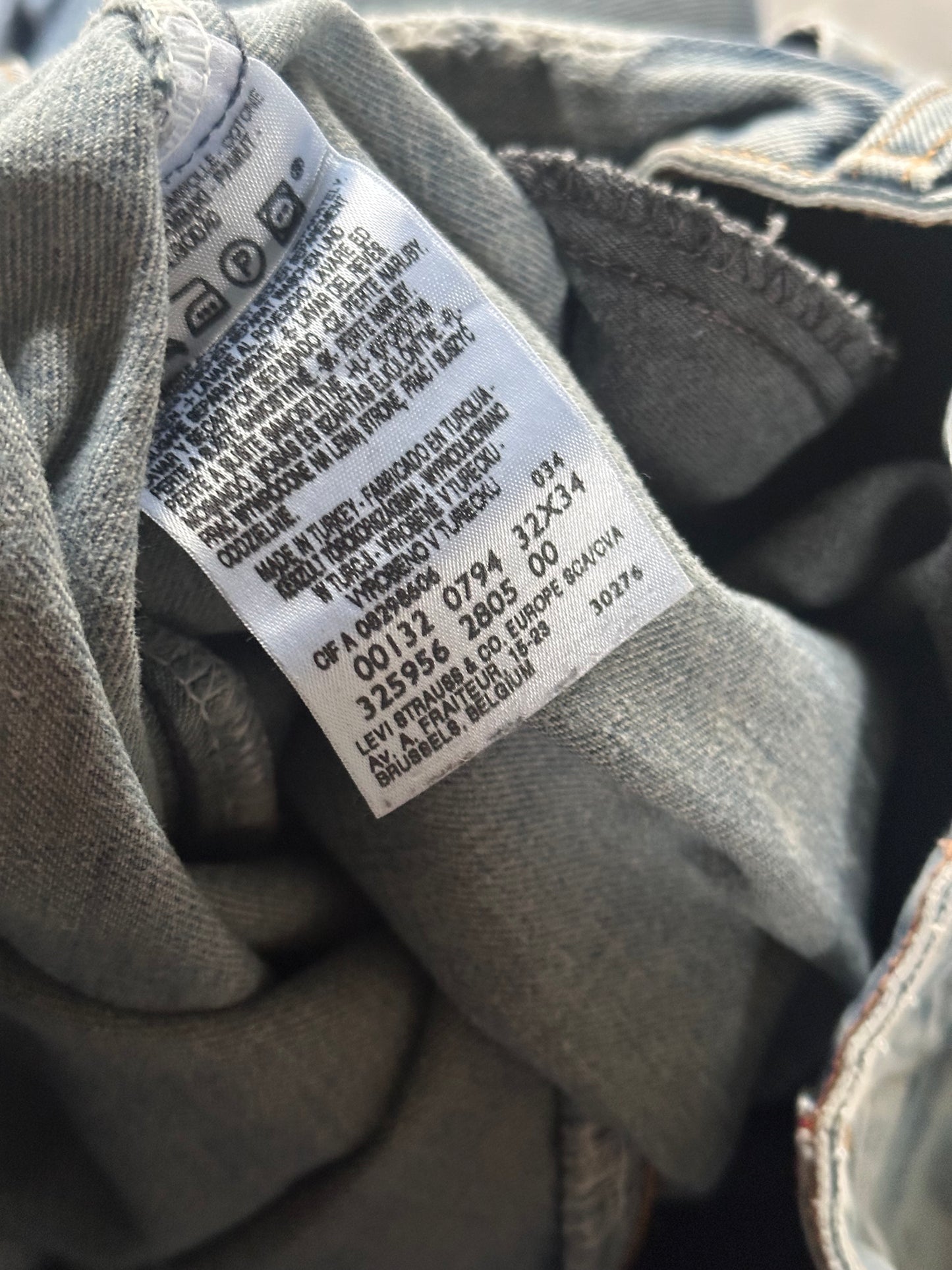 LEVIS ENGINEERED DENIM