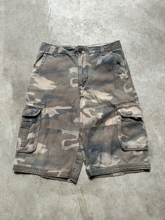 VINTAGE BAGGY CAMO SHORTS