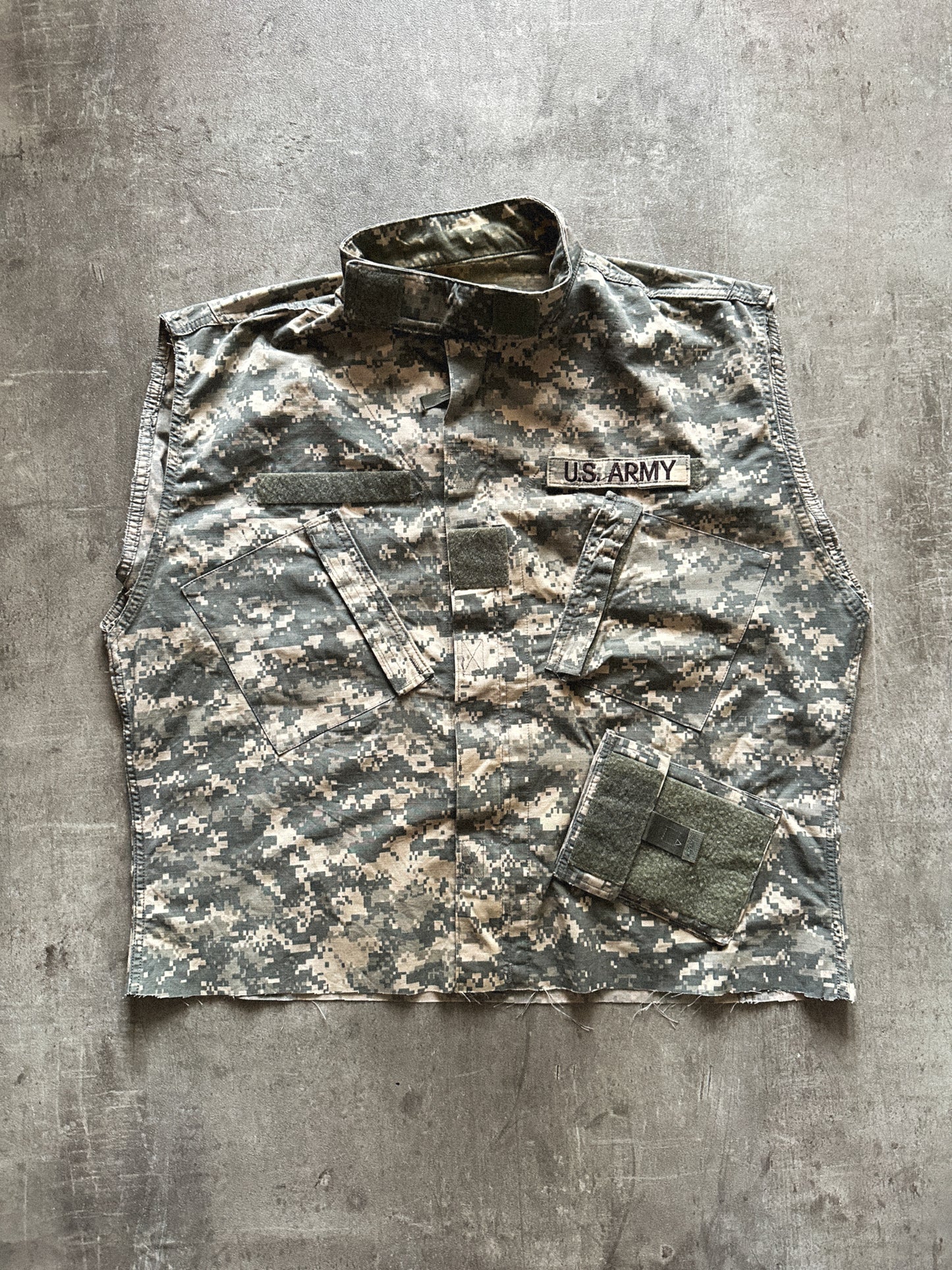 U.S. ARMY DIGITAL CAMO VEST