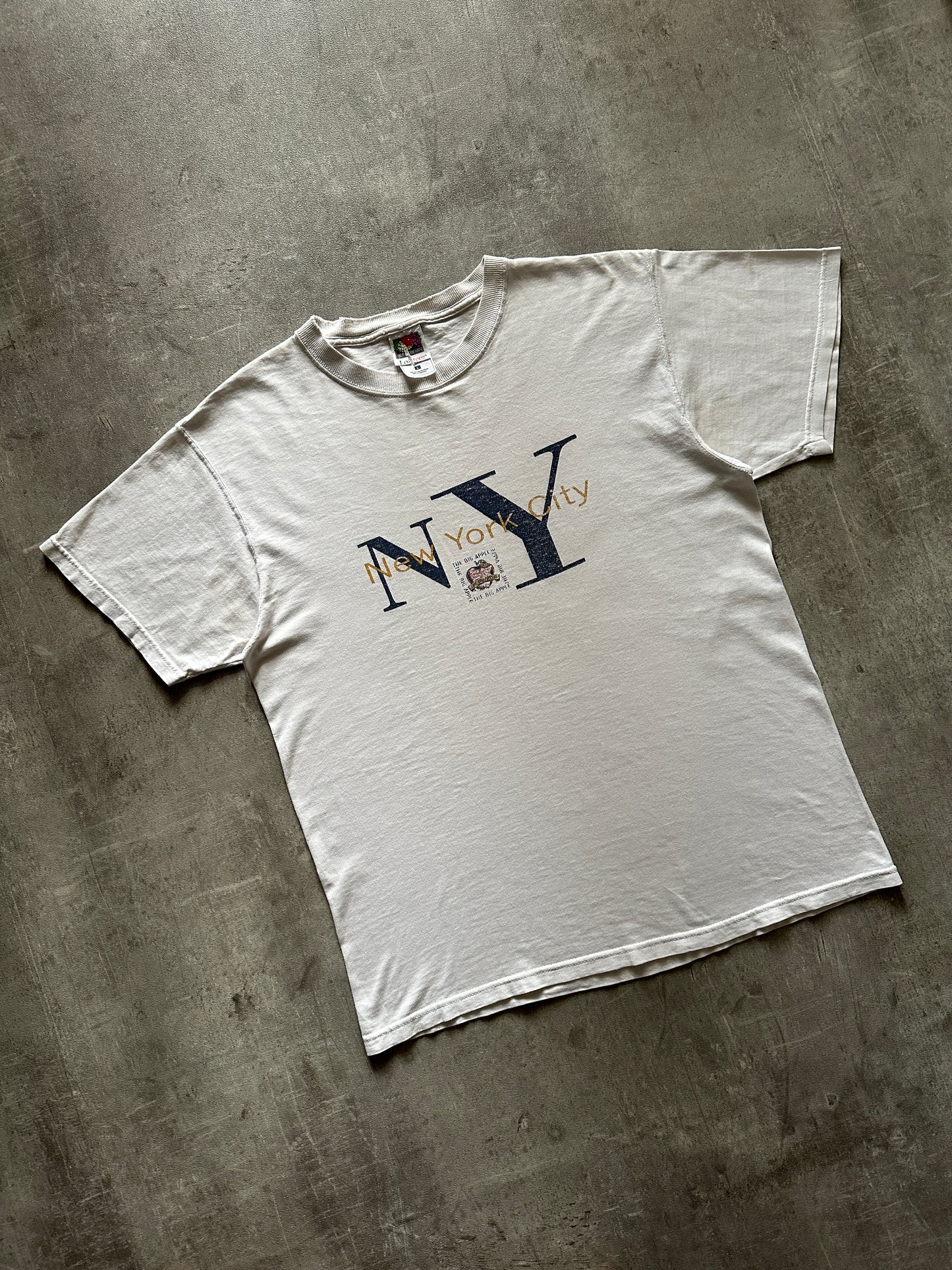EARLY 2000's NEW YORK SOUVENIR TEE