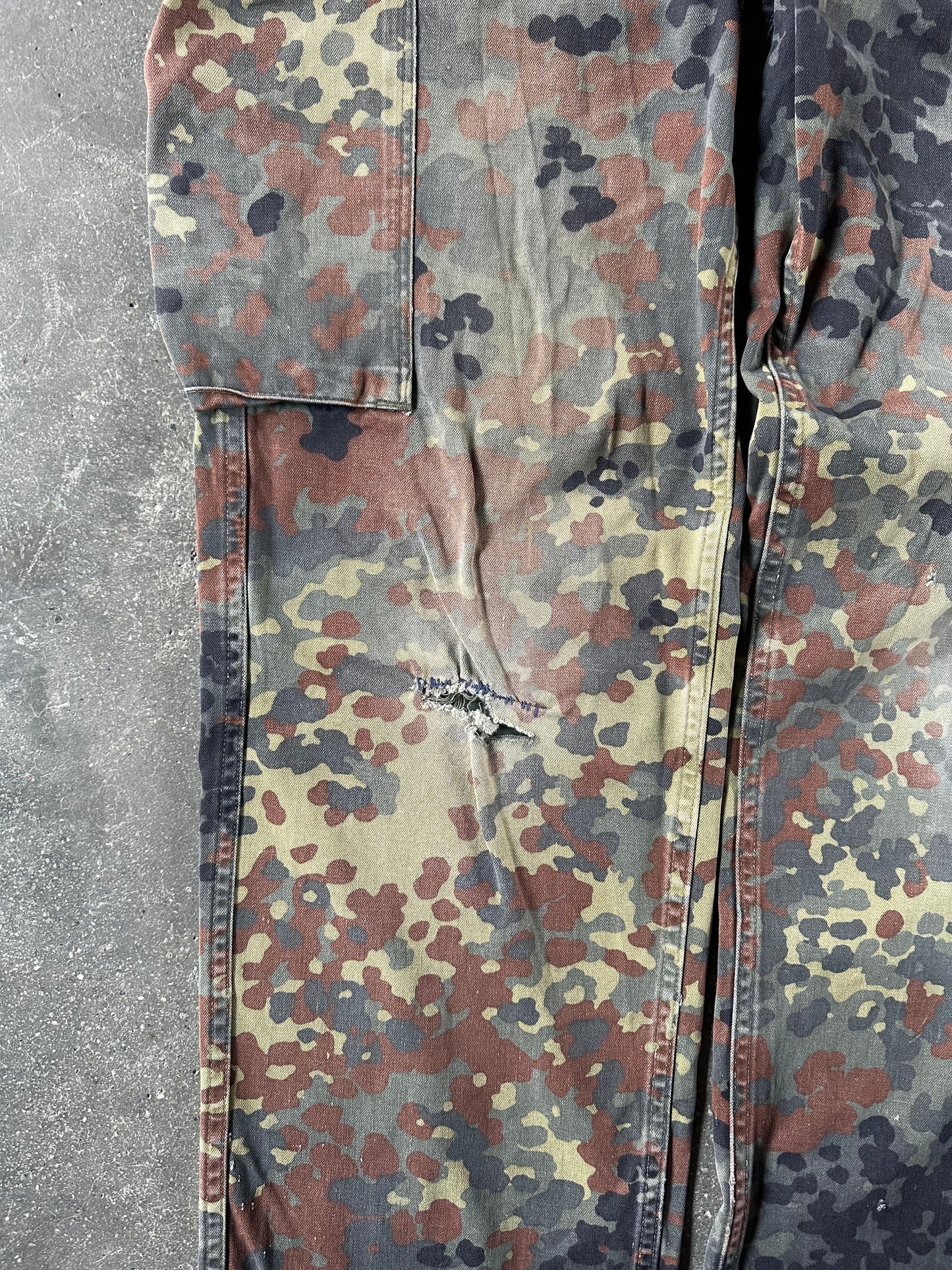1998 GERMAN ARMY PANTS (FLECKTARN CAMO)