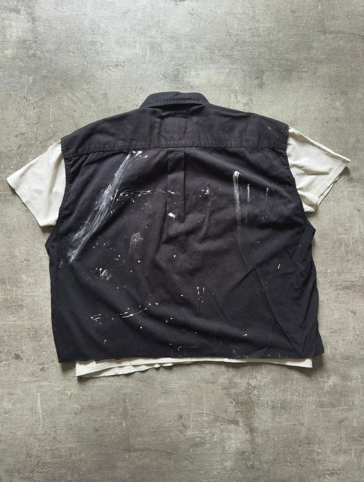 MARINE SLEVELESS CROP SHIRT