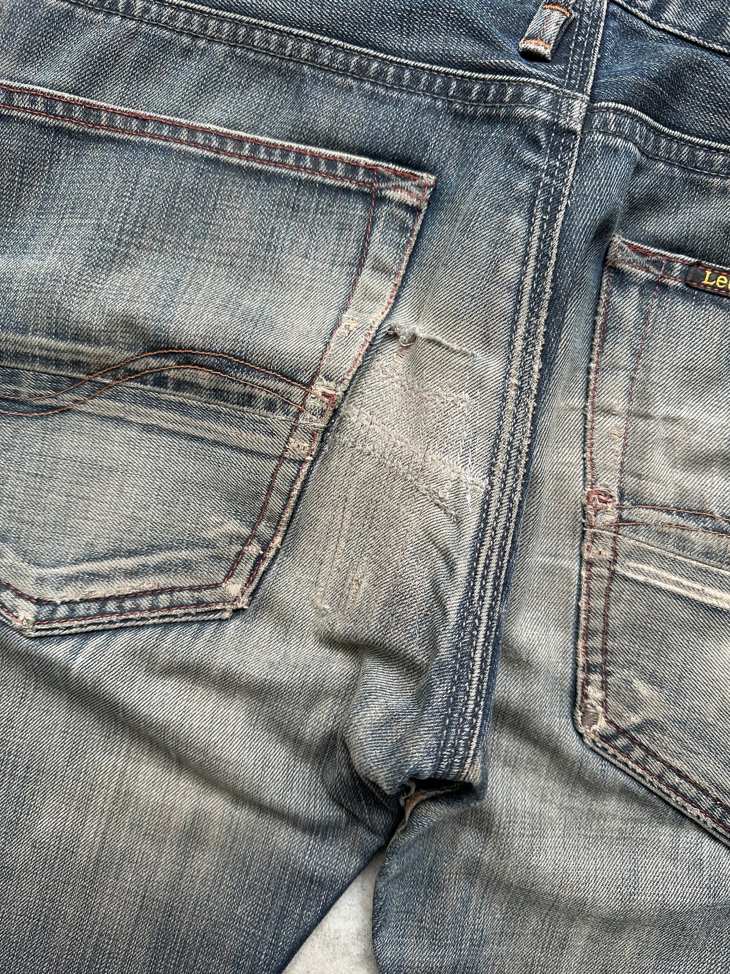 LEE DISTRESSED DENIM