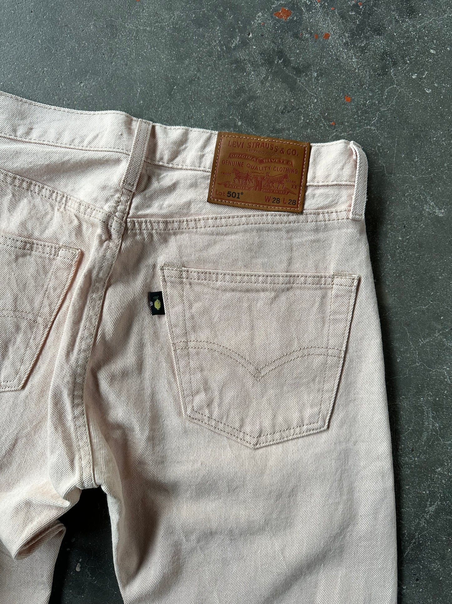 LEVIS 501 PINK "LEMON TAG" DENIM 28/28