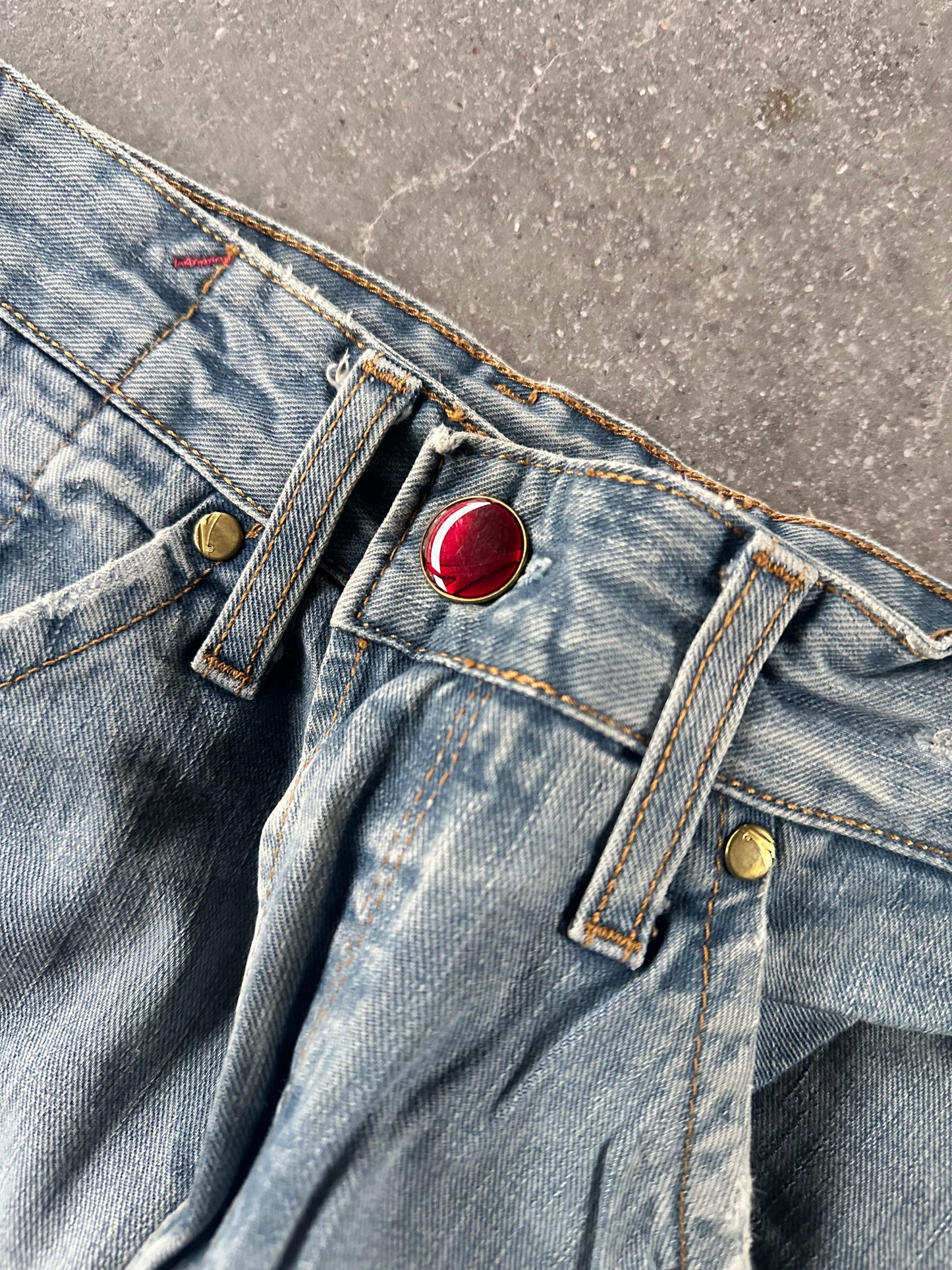 LEVIS ENGINEERED DENIM