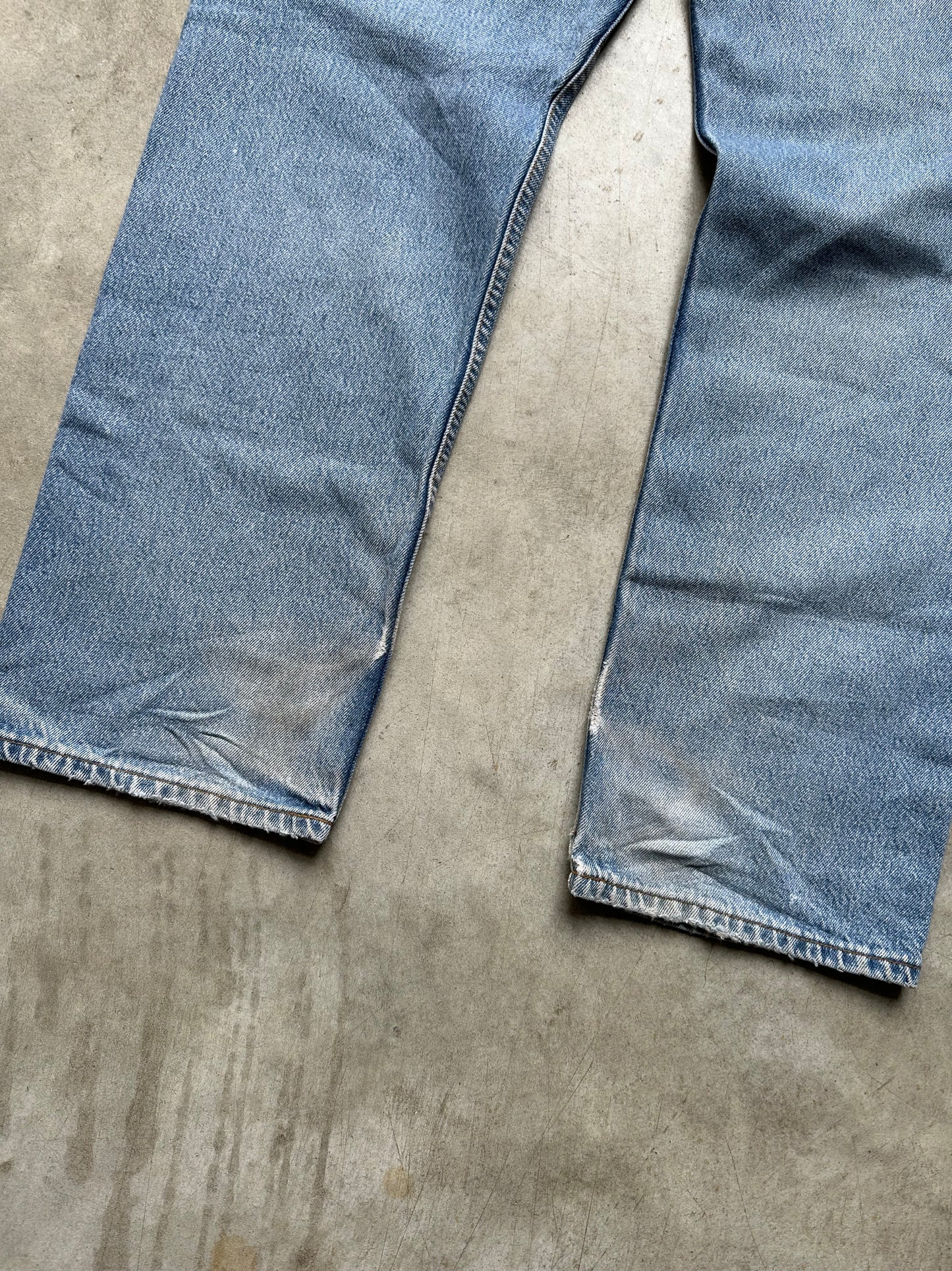 LEVIS 501 REPAIRED DENIM 36/32