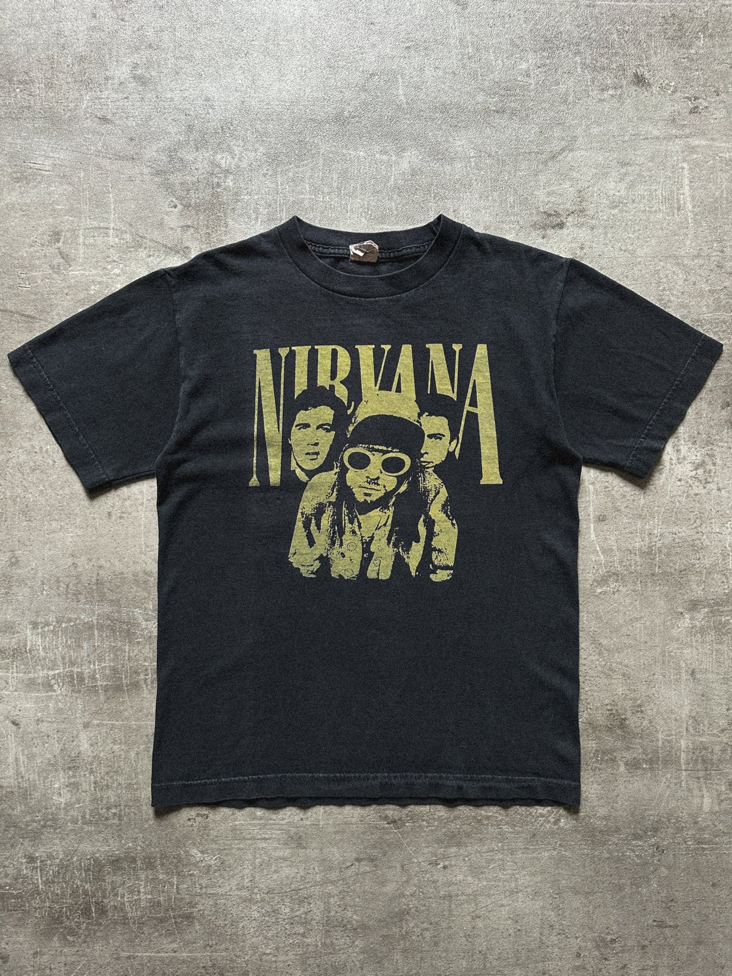 EARLY 2000's NIRVANA BAND TEE