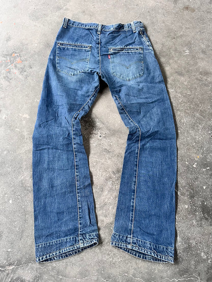 LEVIS ENGINEERED DENIM 32x34
