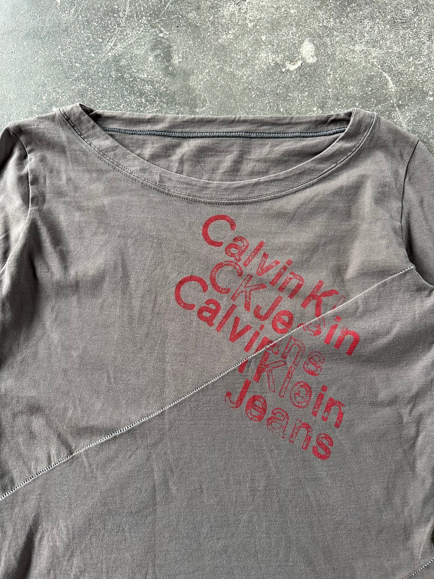 2000s CALVIN KLEIN LONGSLEEVE