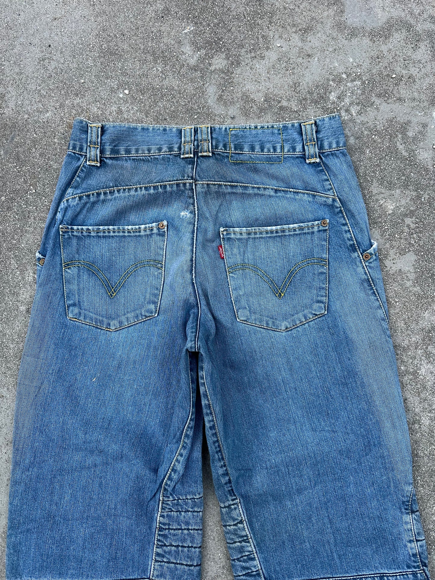 LEVIS ENGINEERED DENIM 26x32