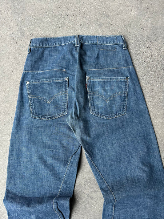 LEVIS ENGINEERED DENIM 28x32