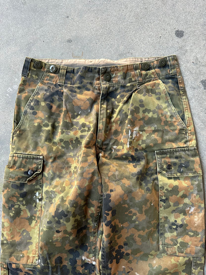 2000s GERMAN ARMY SHORTS (FLECKTARN CAMO)