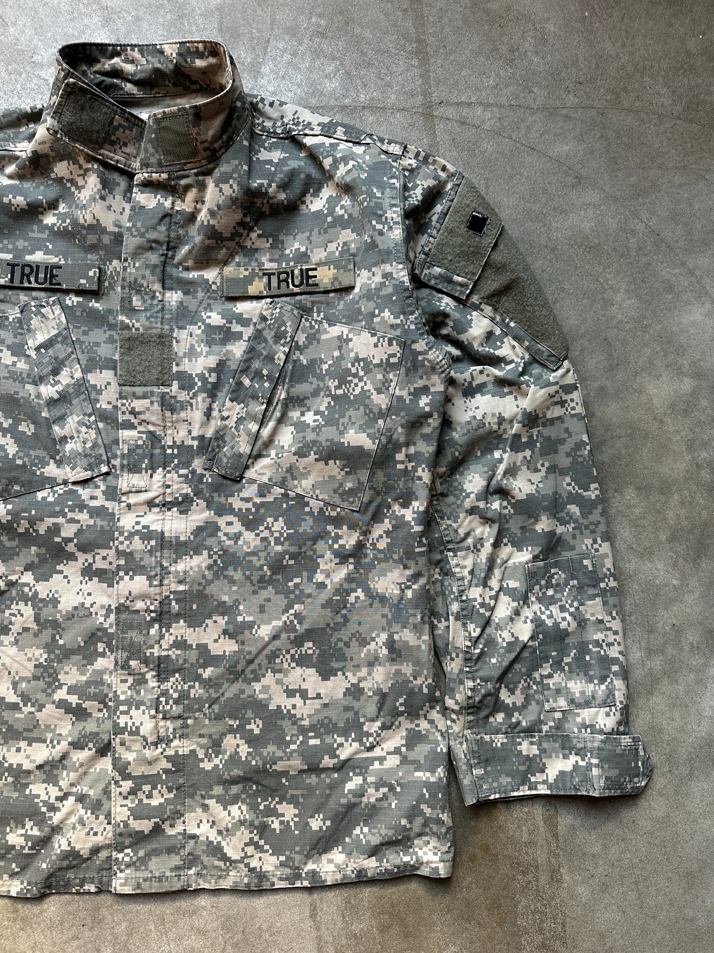 U.S. ARMY DIGITAL CAMO SHIRT