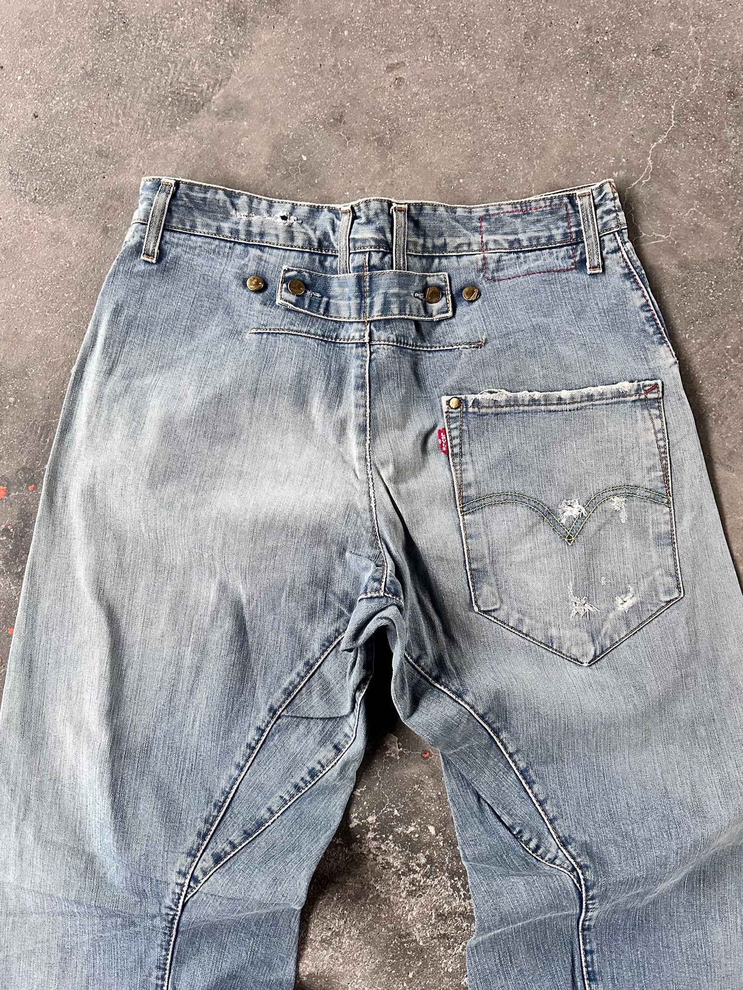LEVIS ENGINEERED DENIM