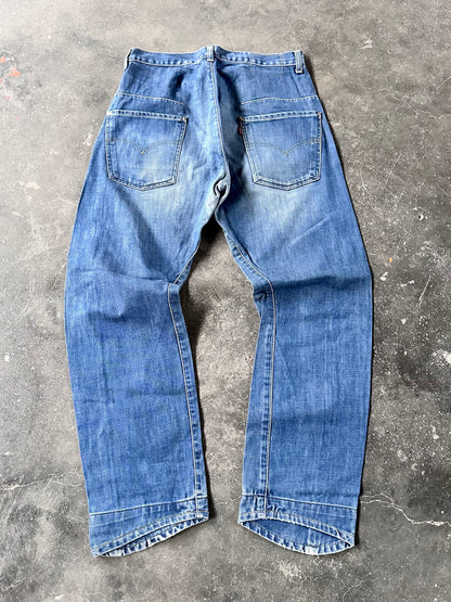 LEVIS ENGINEERED DENIM 32x30