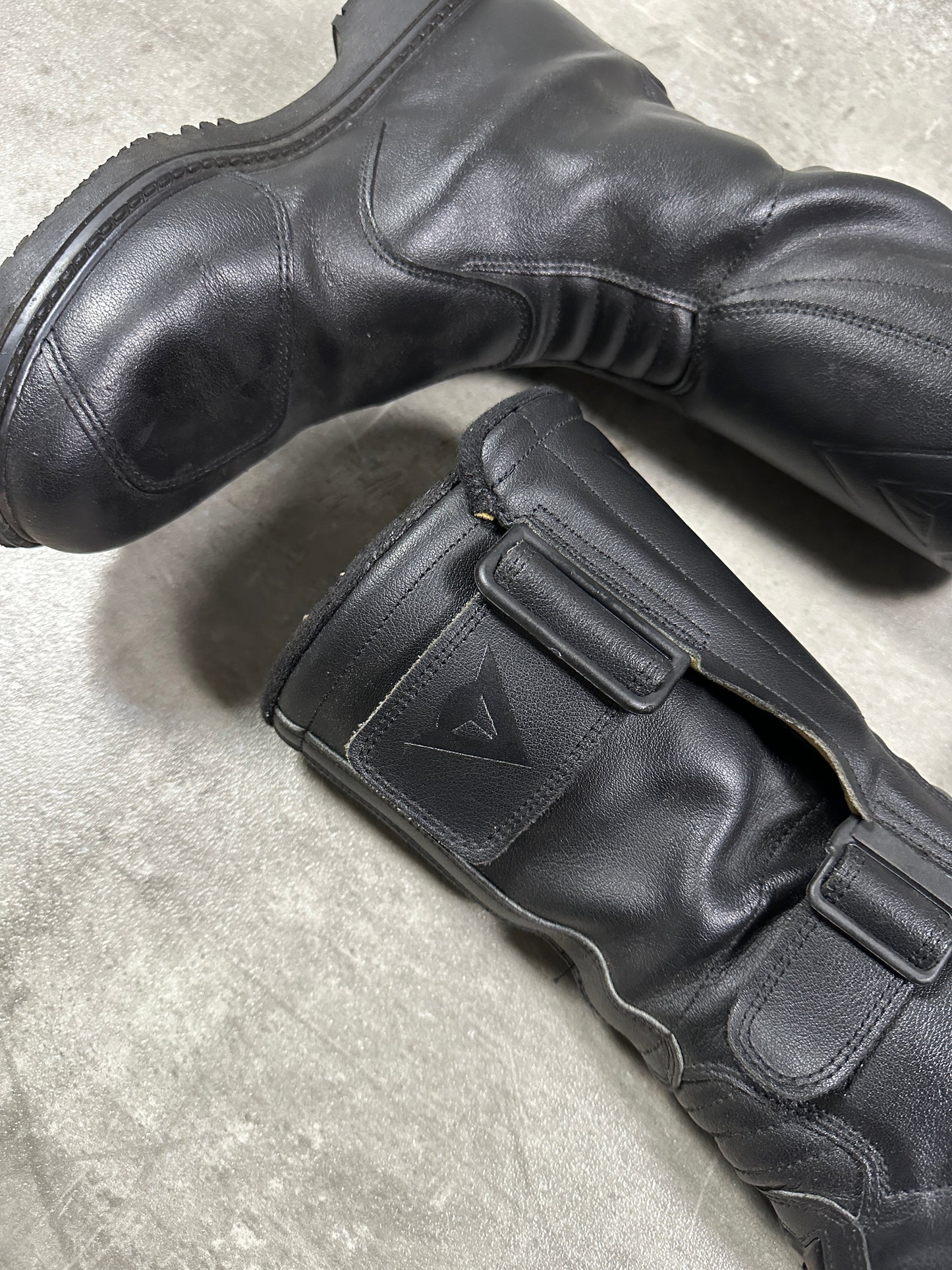 DAINESE LEATHER MOTORCYCLE BOOTS