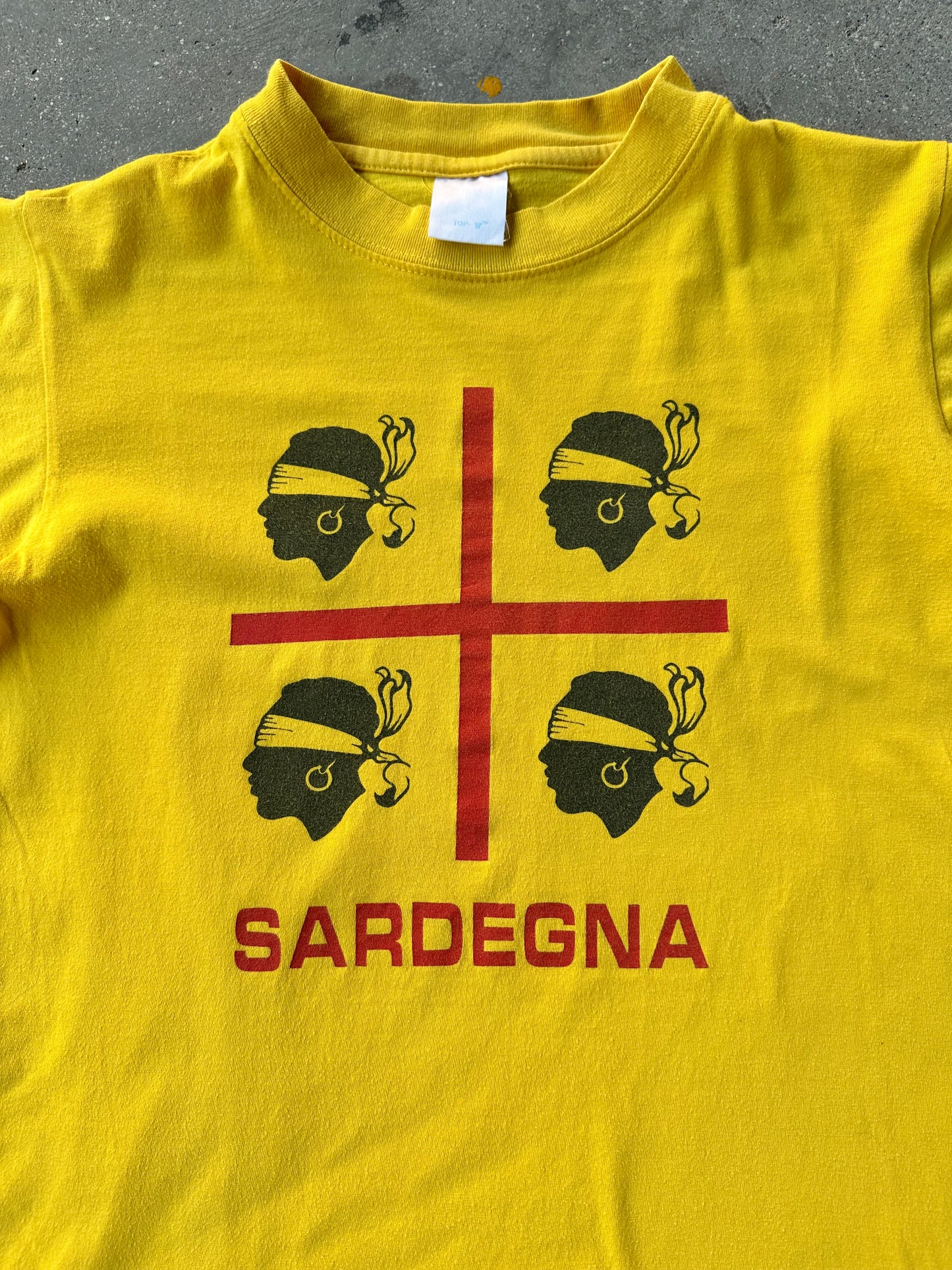 EARLY 00s SARDEGNA SOUVENIR TEE