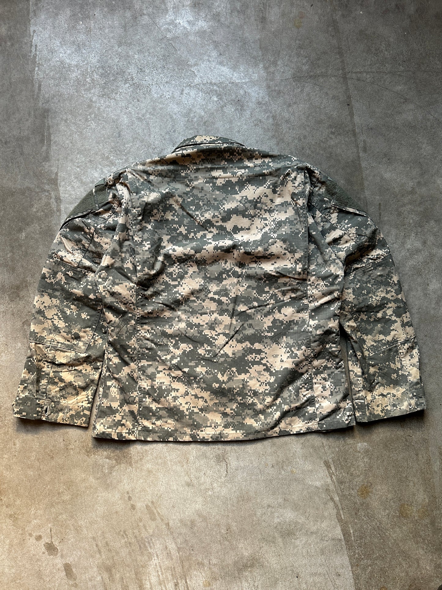 U.S. ARMY DIGITAL CAMO SHIRT