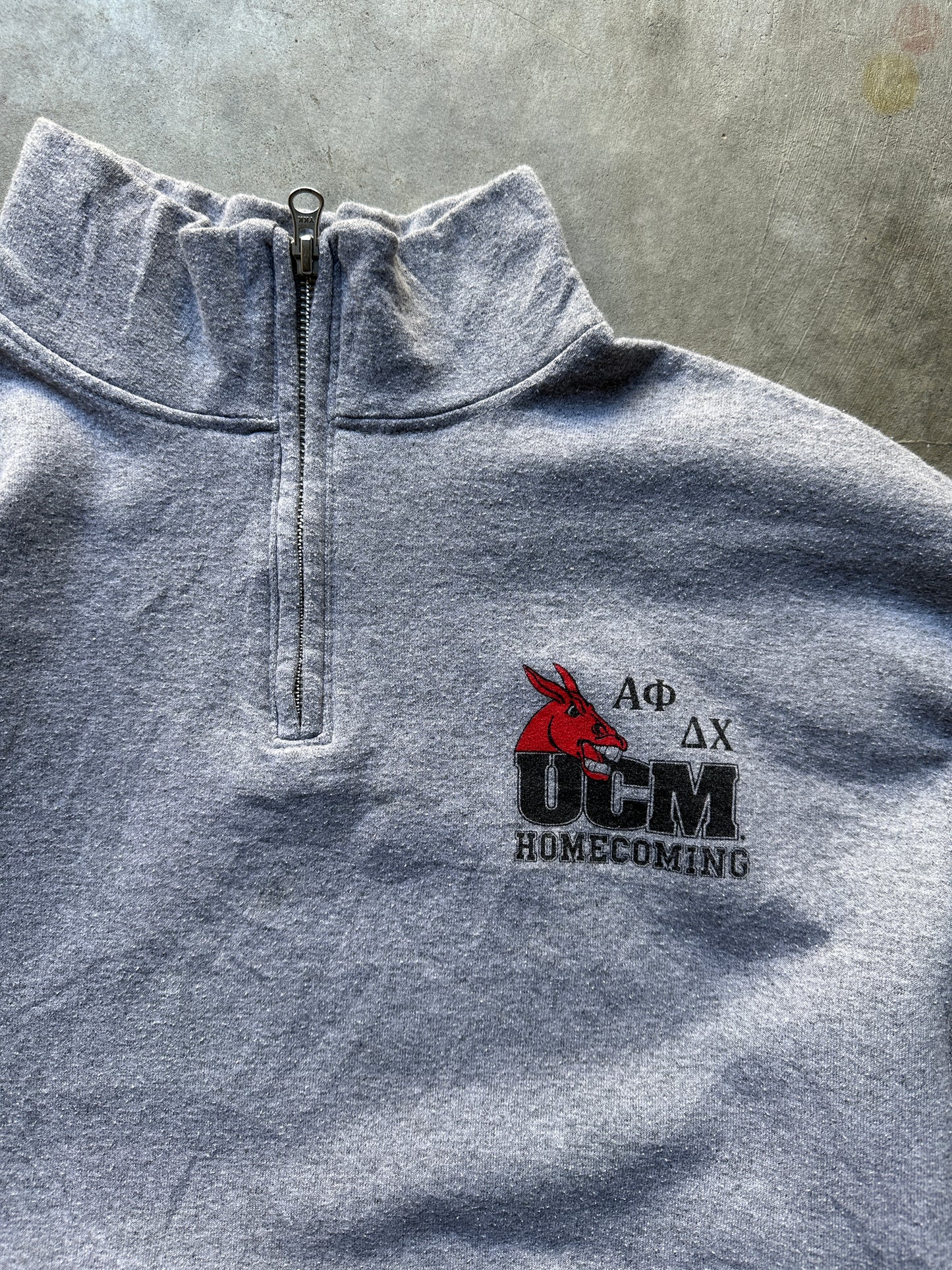 2000's UCM COLLEGE ZIP CREWNECK