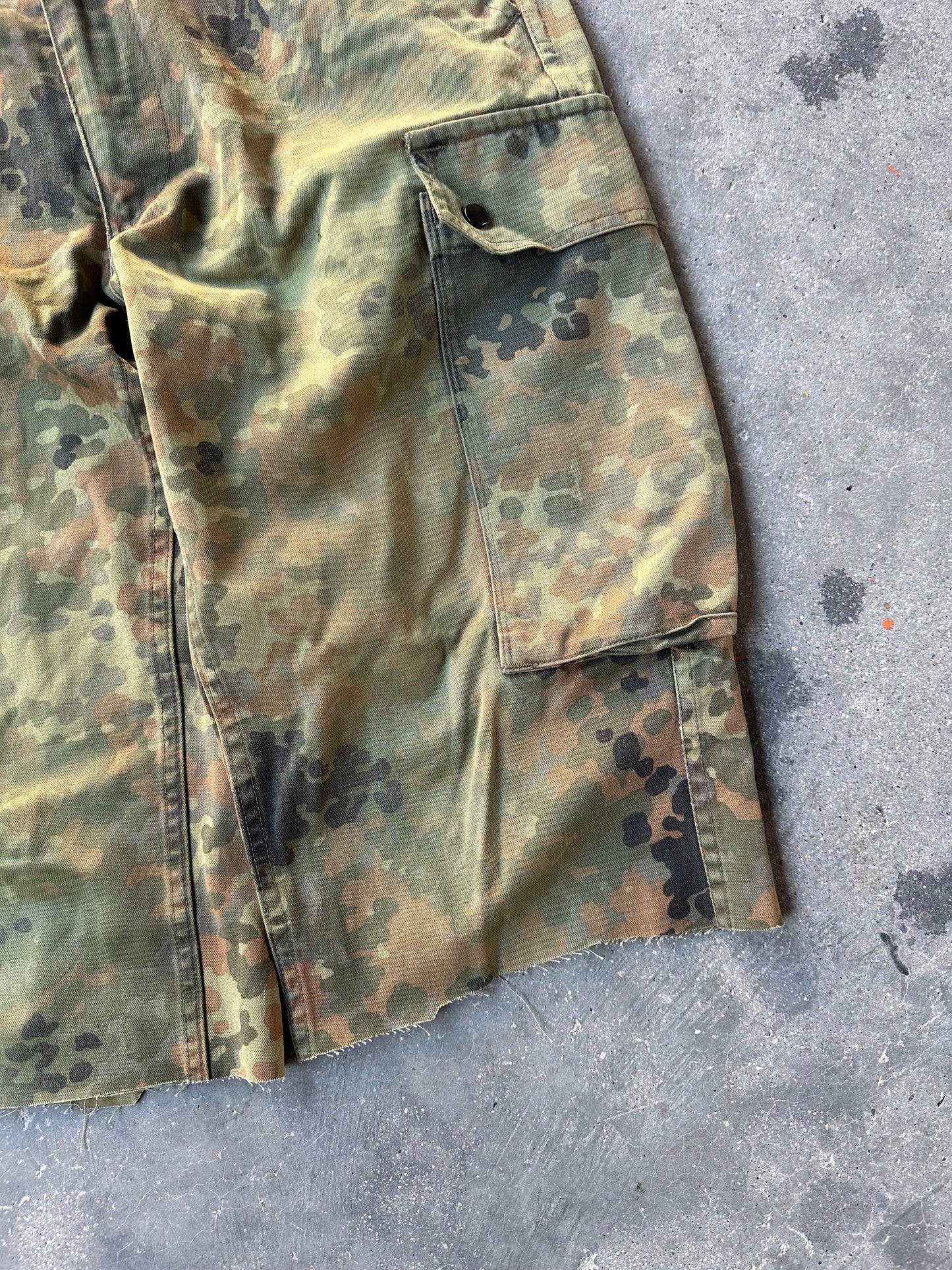 2000s GERMAN ARMY SHORTS (FLECKTARN CAMO)