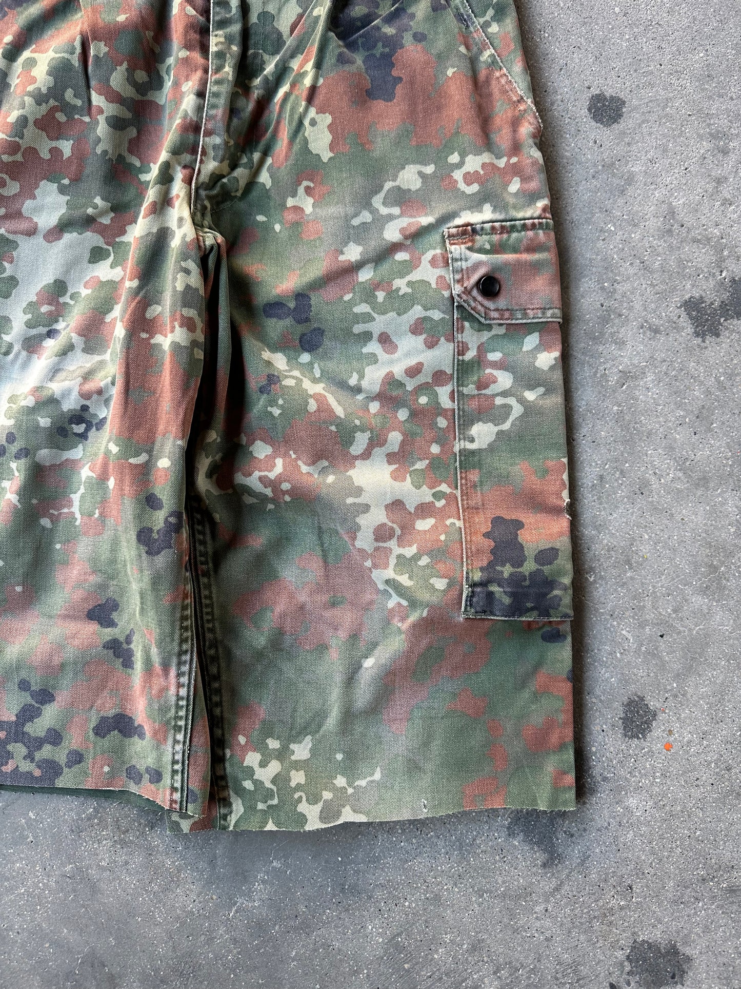 00s GERMAN ARMY SHORTS (FLECKTARN CAMO)