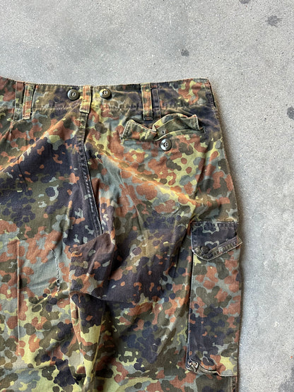 2000s GERMAN ARMY SHORTS (FLECKTARN CAMO)