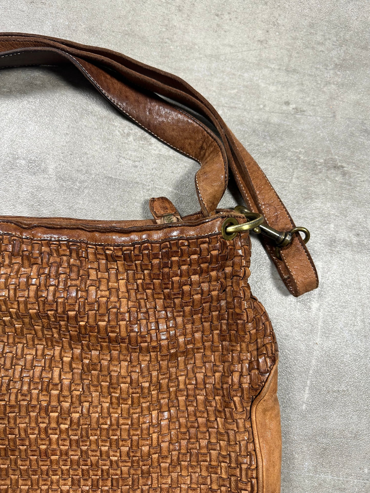 2000s BROWN LEATHER BAG