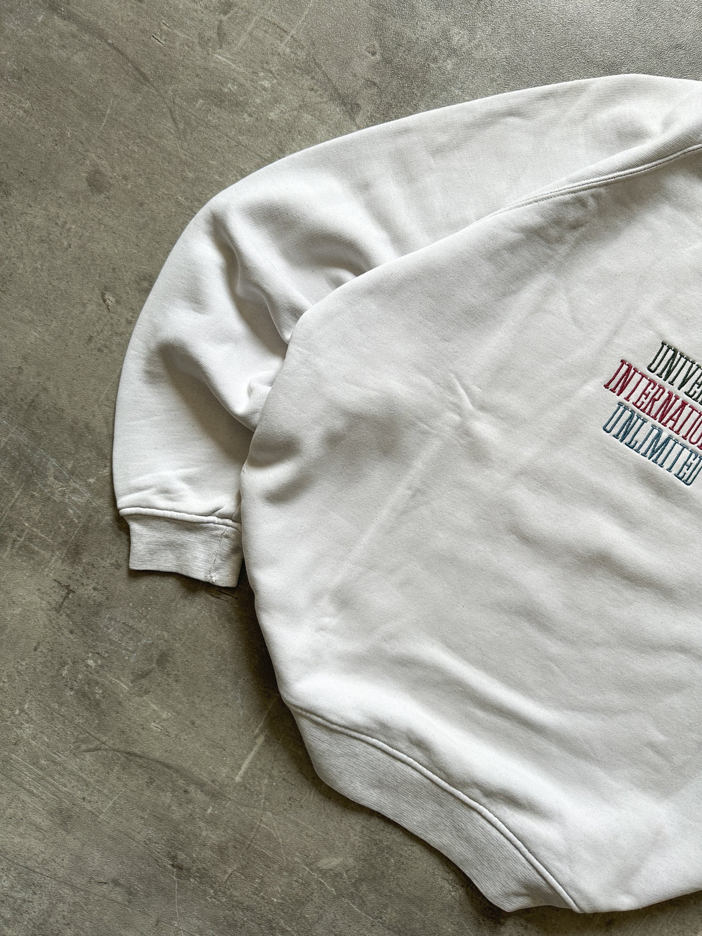 1990's UNLIMITED BIG NECK LOGO CREWNECK