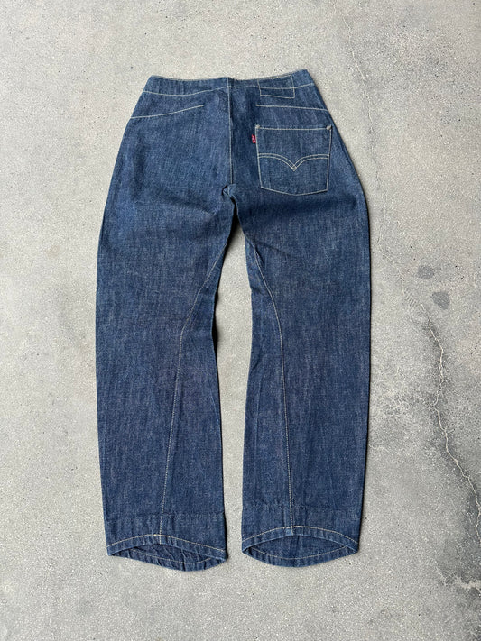LEVIS ENGINEERED DENIM 27x32