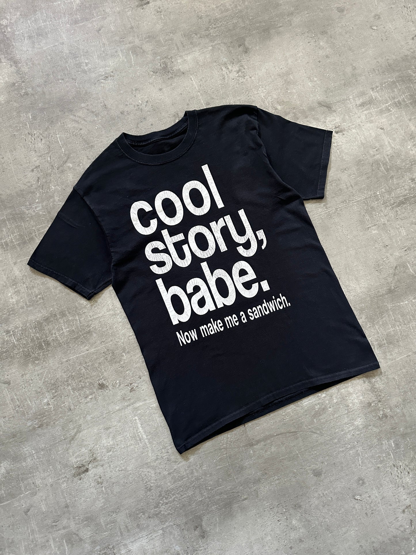 "COOL STORY BABE" PRINTED TEE