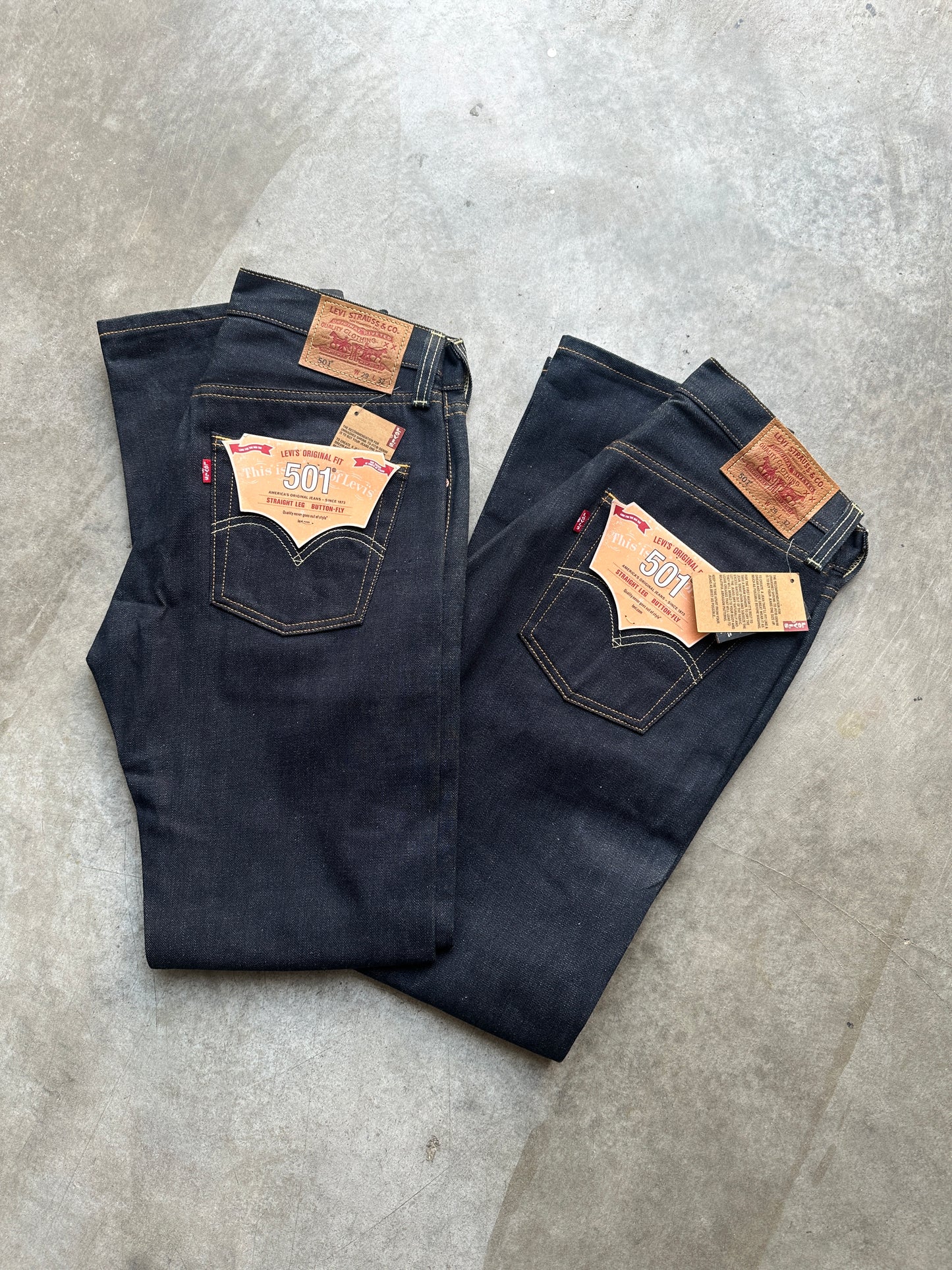 LEVIS 501 SELVEDGE RAW DENIM (DEADSTOCK)